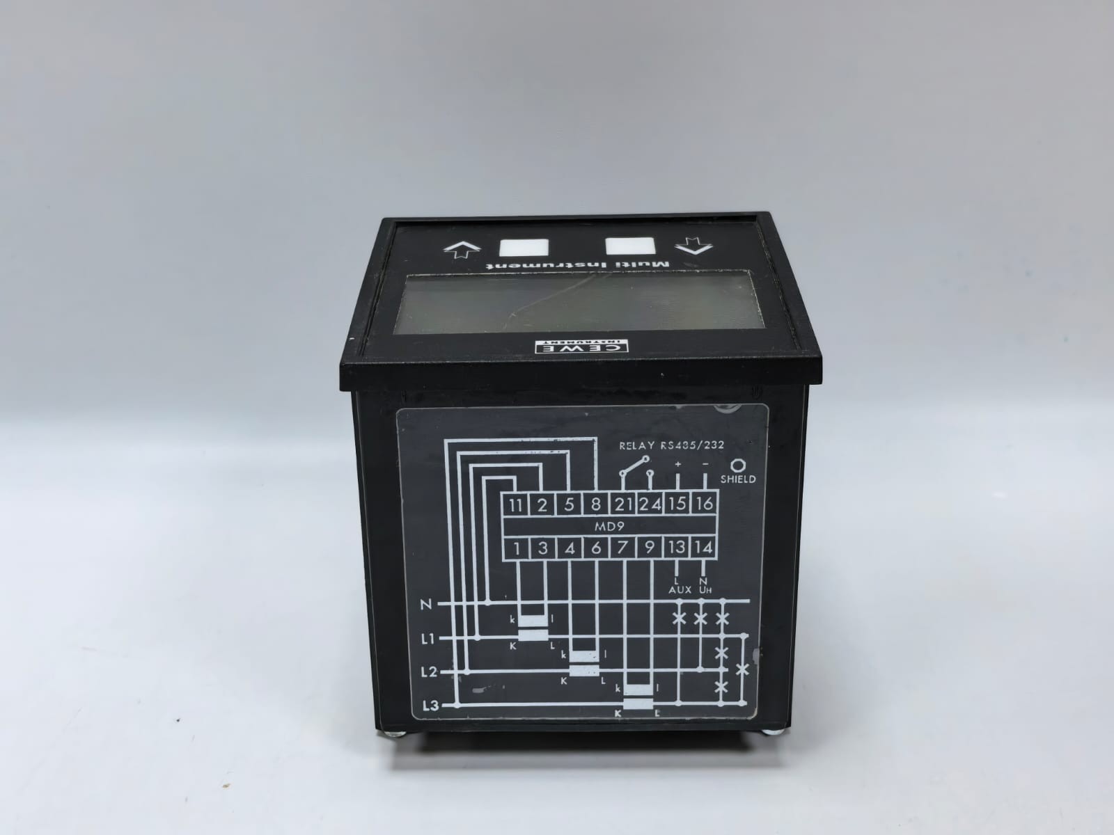 CEWE MI-2-34 CEWE MI-2-34 UNBALANCED LOAD 3-PHASE 4-WIRE 7