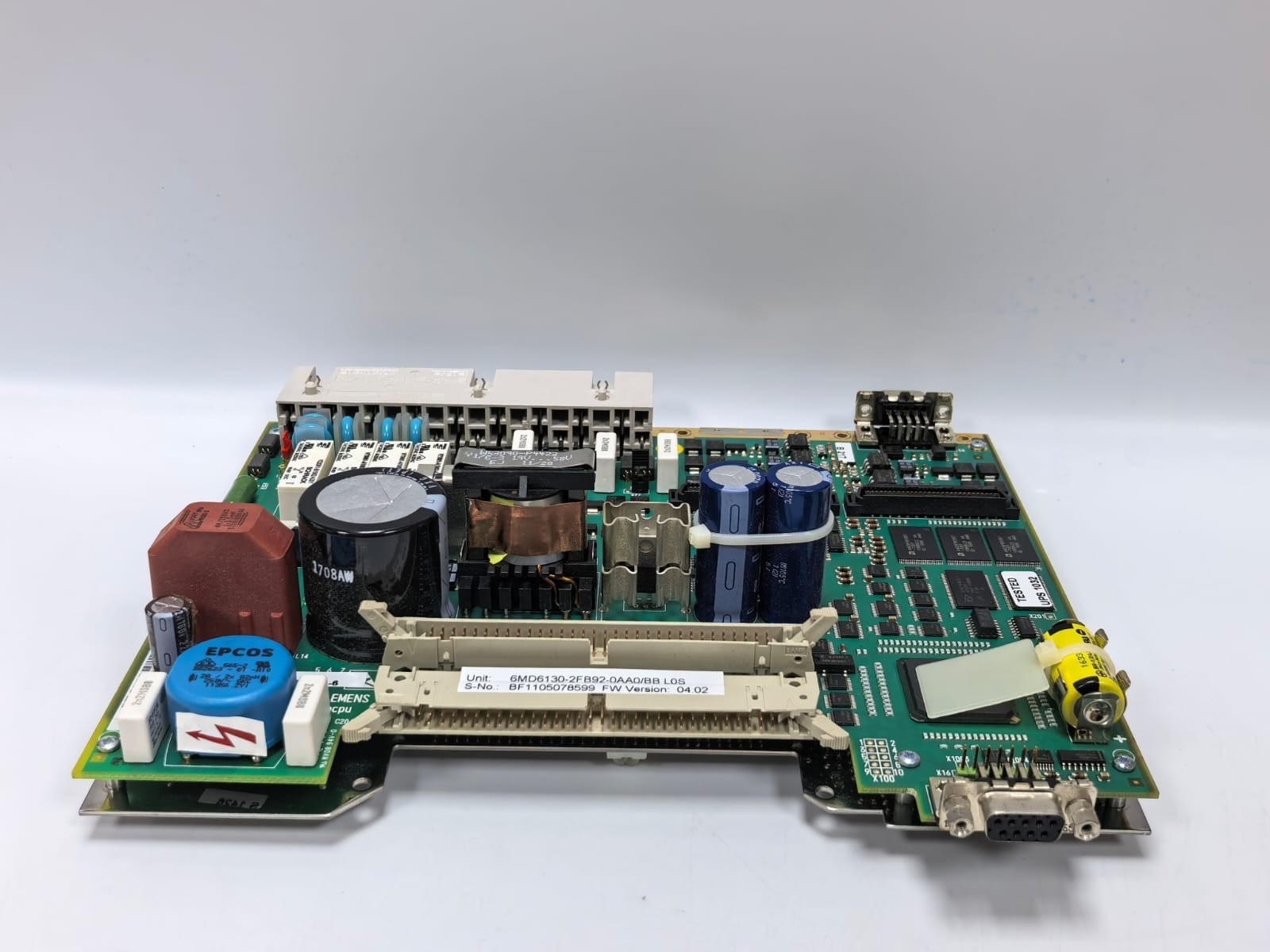 Siemens 6MD6130-2FB92-0AA0/BB SIEMENS 6MD6130-2FB92-0AA0/BB L0S B-CPU DC MIT CONVERTER 6