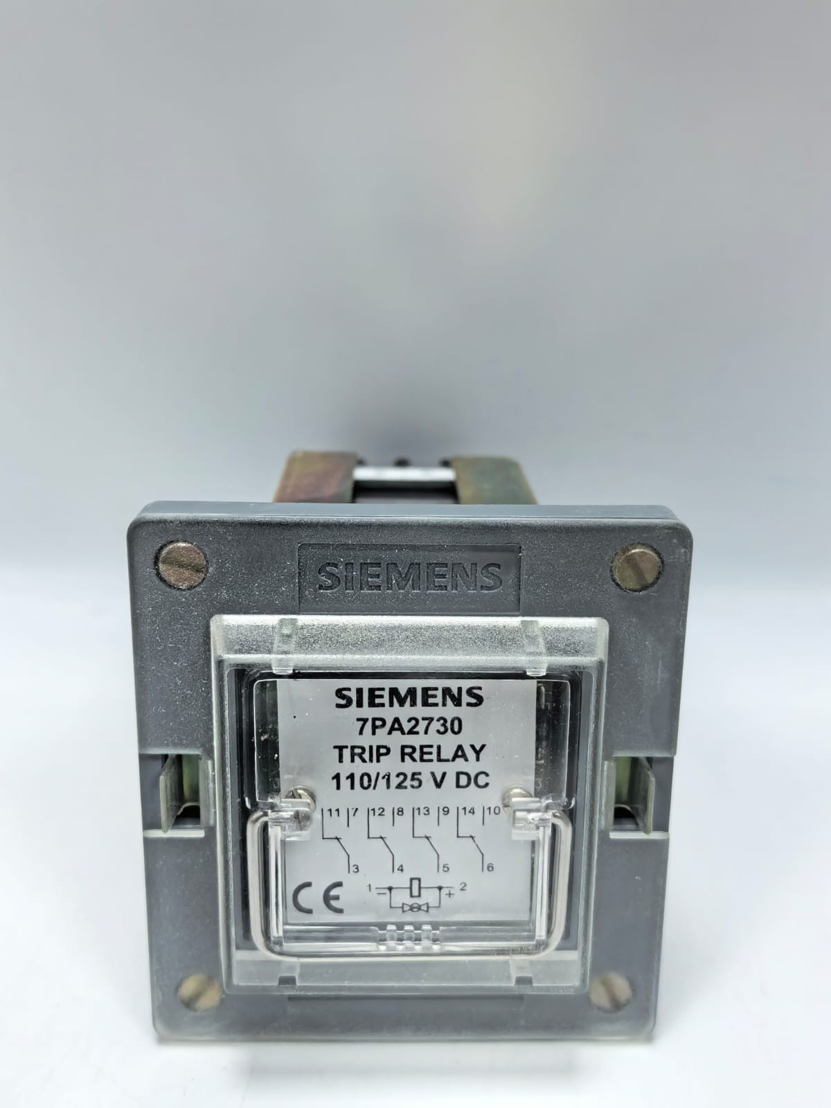 Siemens 7PA2730-1 SIEMENS 7PA2730-1 TRIP,FAST RELAY 4 NC/NO WITH SOCKET 2