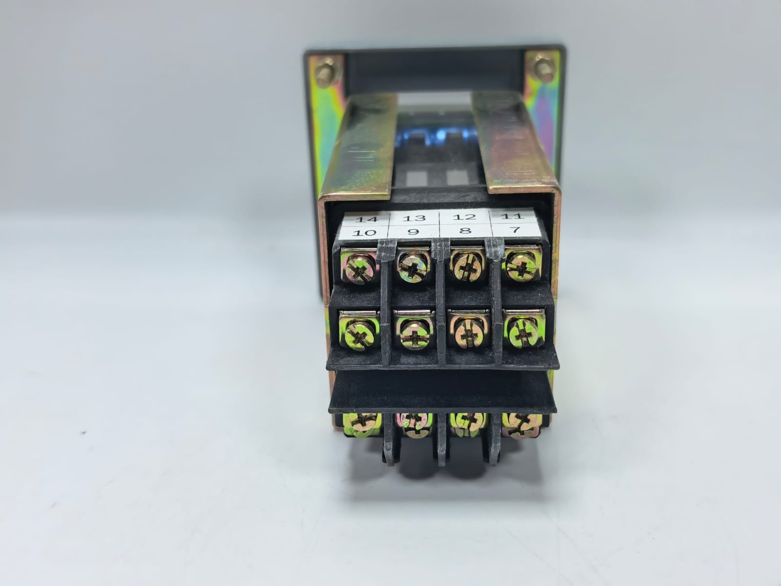 Siemens 7PA2730-1 SIEMENS 7PA2730-1 TRIP,FAST RELAY 4 NC/NO WITH SOCKET 8