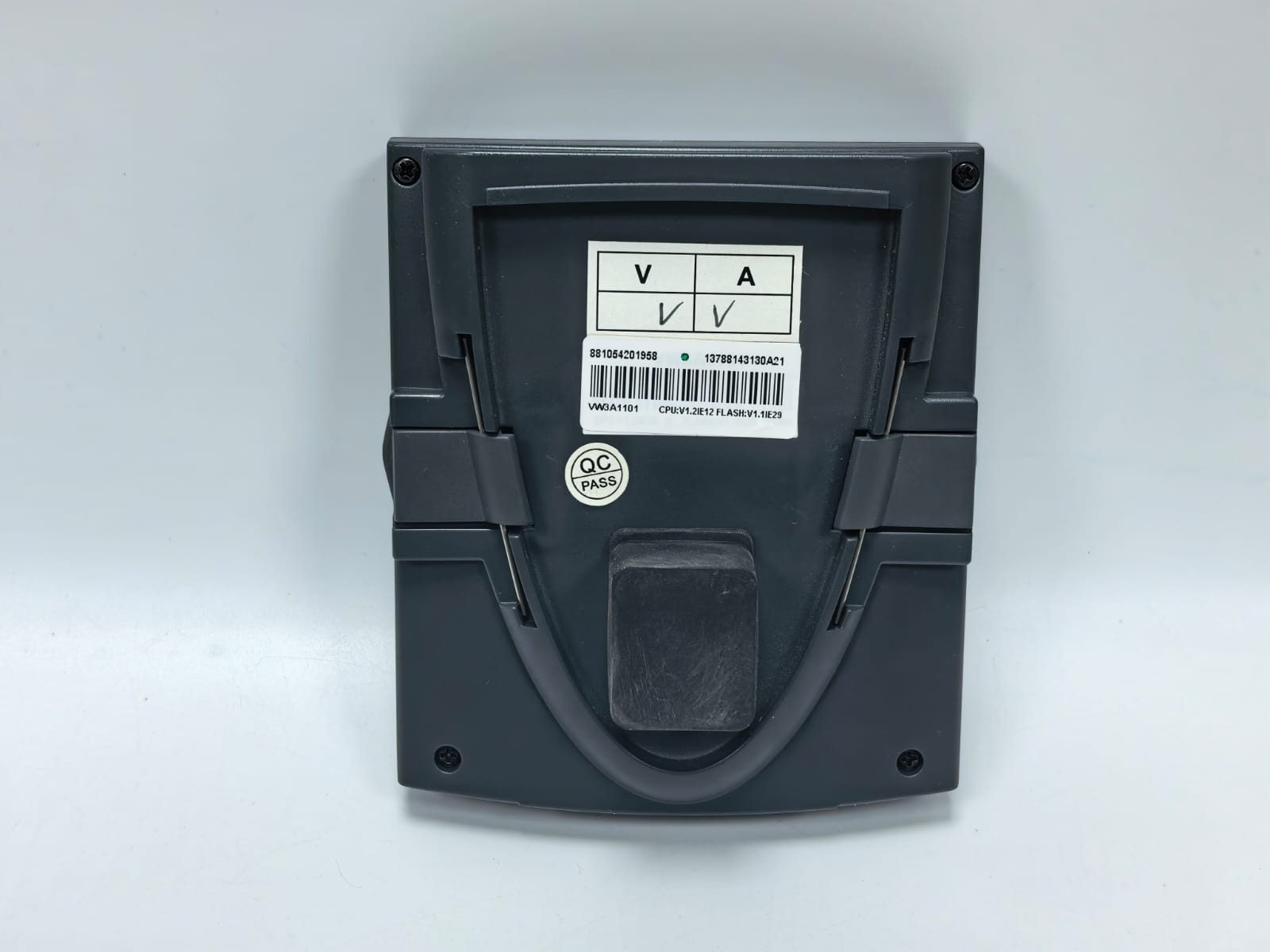 Schneider Electric VW3A1101 SCHNEIDER ELECTRIC VW3A1101 REMOTE GRAPHIC DISPLAY TERMINAL 4