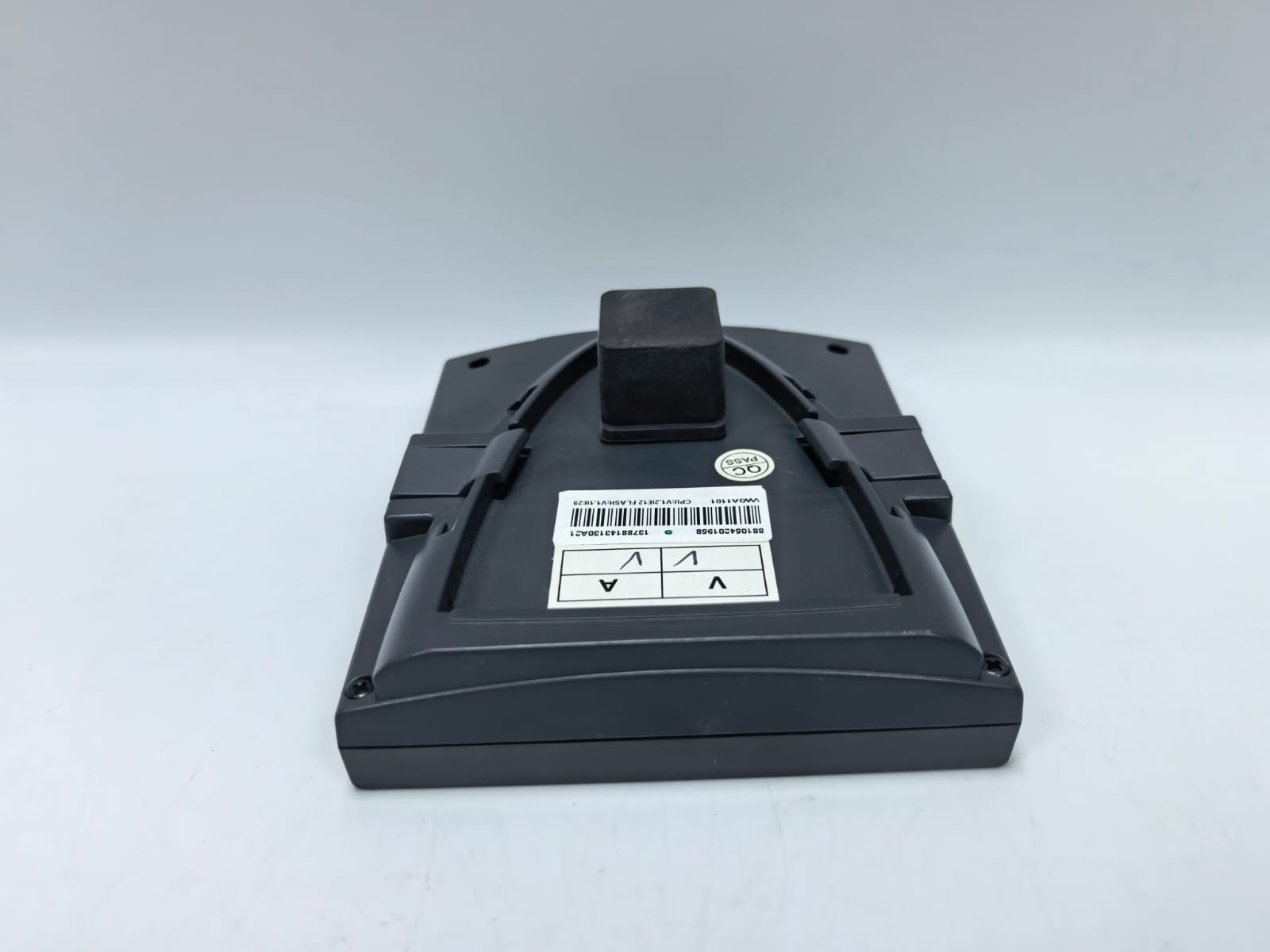 Schneider Electric VW3A1101 SCHNEIDER ELECTRIC VW3A1101 REMOTE GRAPHIC DISPLAY TERMINAL 6