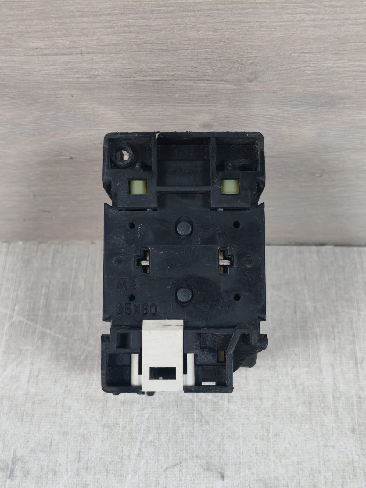 Eaton DIL00AM-10 KLOCKNER MOELLER DIL00AM-10 CONTACTOR 7