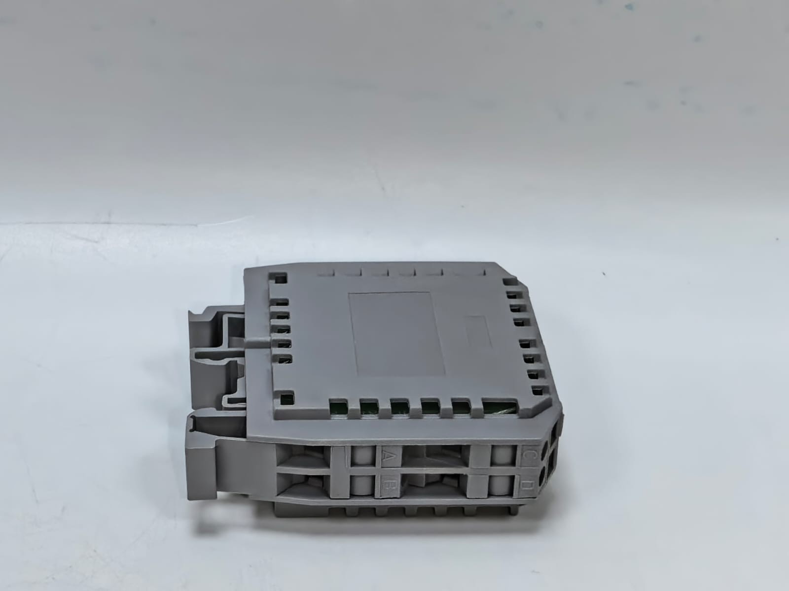 ABB RB122AR-110VAC-DC ENTRELEC 001001117 RB122AR-110VAC-DC INTERFACE RELAY MODULE ABB 1SNA010011R1700 4