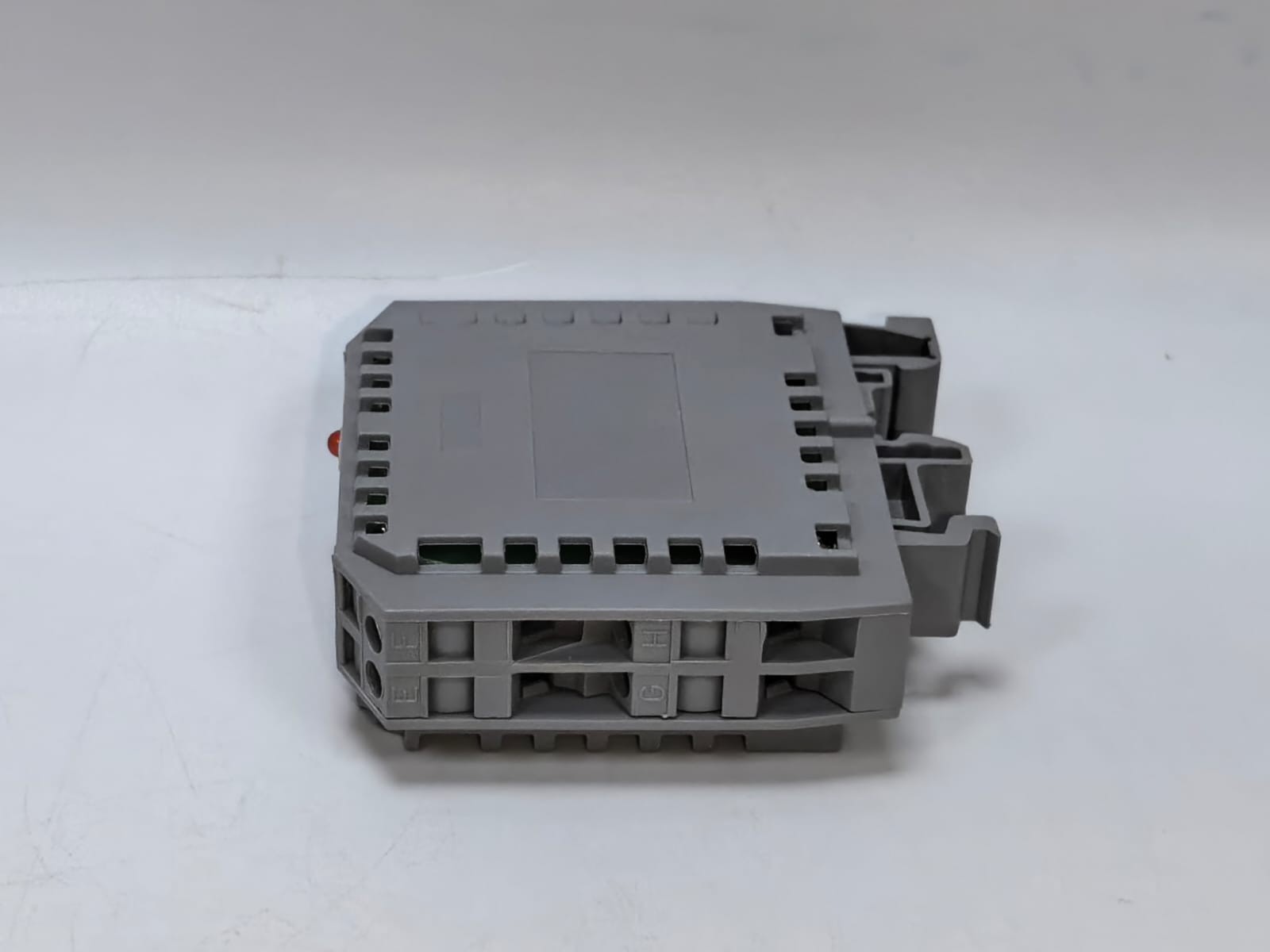 ABB RB122AR-110VAC-DC ENTRELEC 001001117 RB122AR-110VAC-DC INTERFACE RELAY MODULE ABB 1SNA010011R1700 6