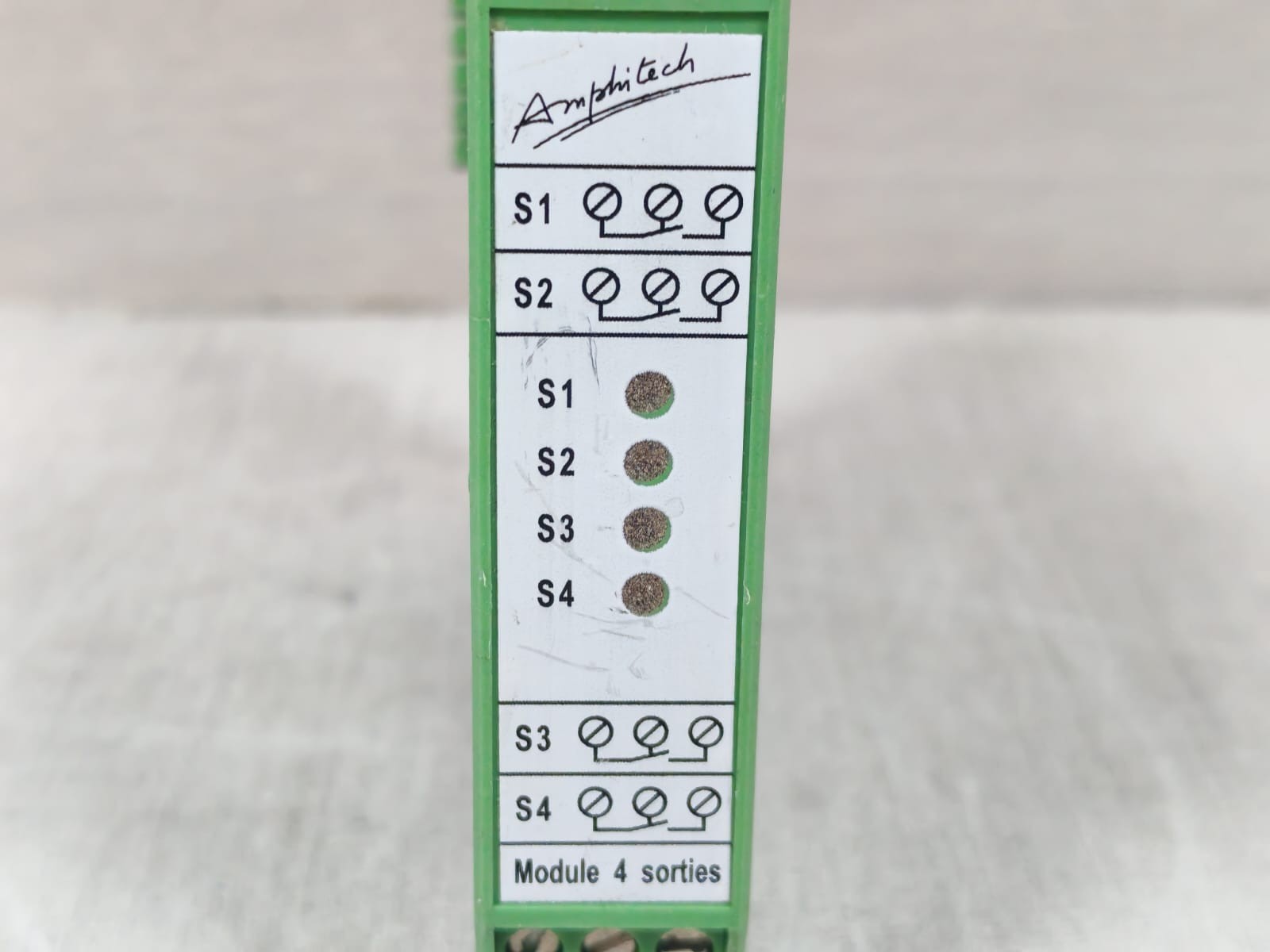 AMPHITECH 120VAC/1A AMPHITECH 2426ZZ0000171671PT00102 4 INPUTS MODULE 120VAC/1A 60VDC/1A 2