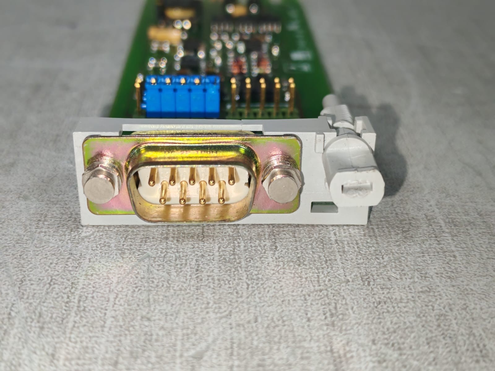Siemens C73451-A3004-L9 SIEMENS C73451-A3004-L9 / C73451-A3004-P9-04-85 PRINTED CIRCUIT BOARD 2