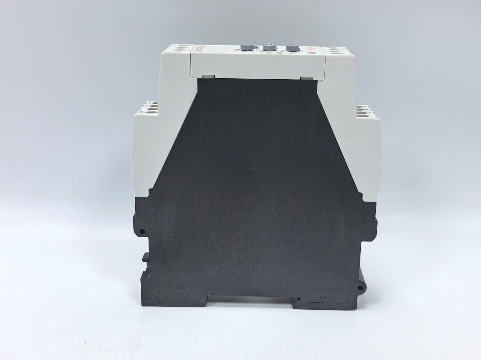 DOLD MK9054N.12/012 E.DOLD & SOHNE KG MK9054N.12/012 VOLTAGE RELAY 0056073 6