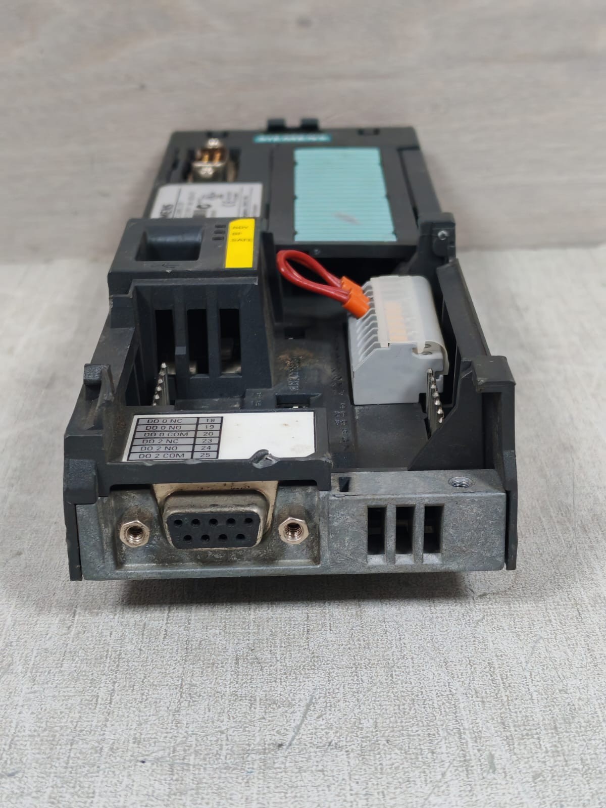 Siemens CU240E-2 SIEMENS 6SL3244-0BB12-1PA1 CU240E-2 DP VER.A03-4.5 SINAMICS CONTROL UNIT 6