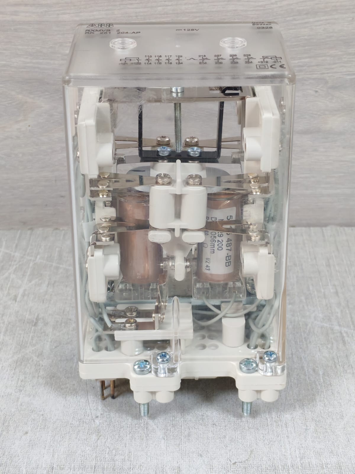 ABB RXMVB 2 / RK251 024-AP ABB RXMVB 2 / RK251 024-AP BISTABLE RELAY 125V 8