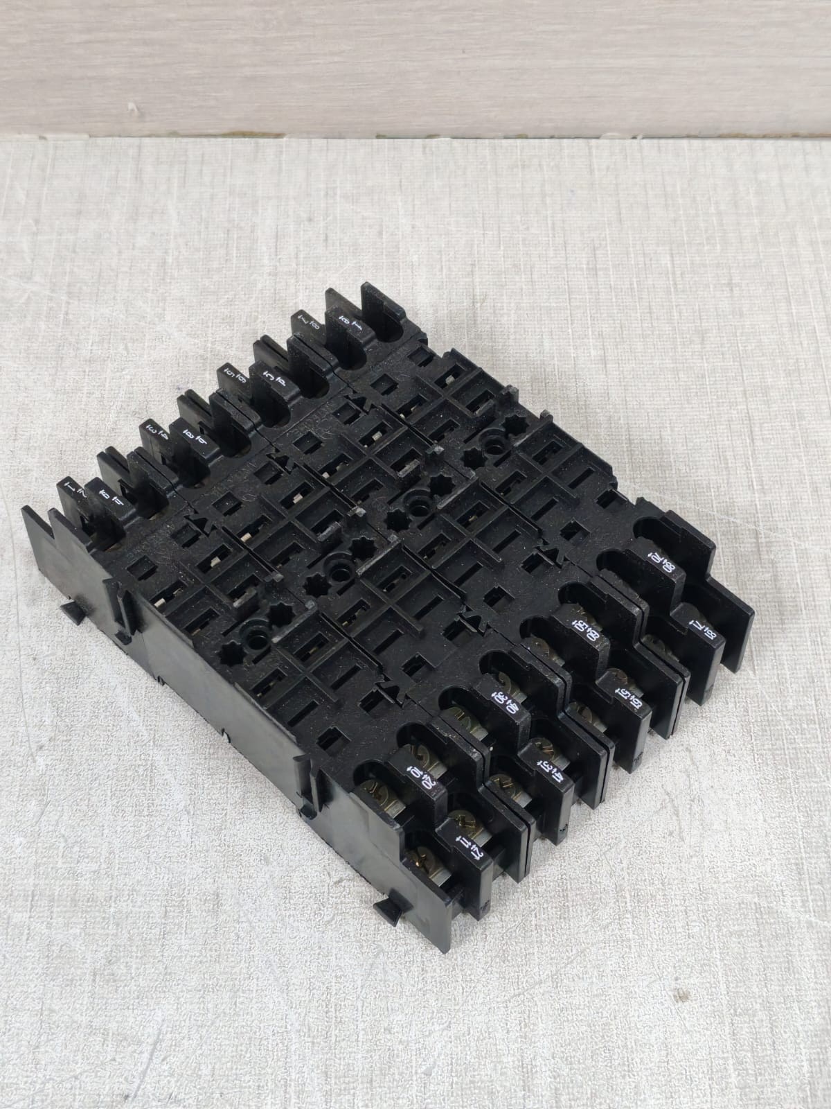 Siemens 7XP9012-0 SIEMENS 7XP9012-0 SURFACE MOUNTING SOCKET 4