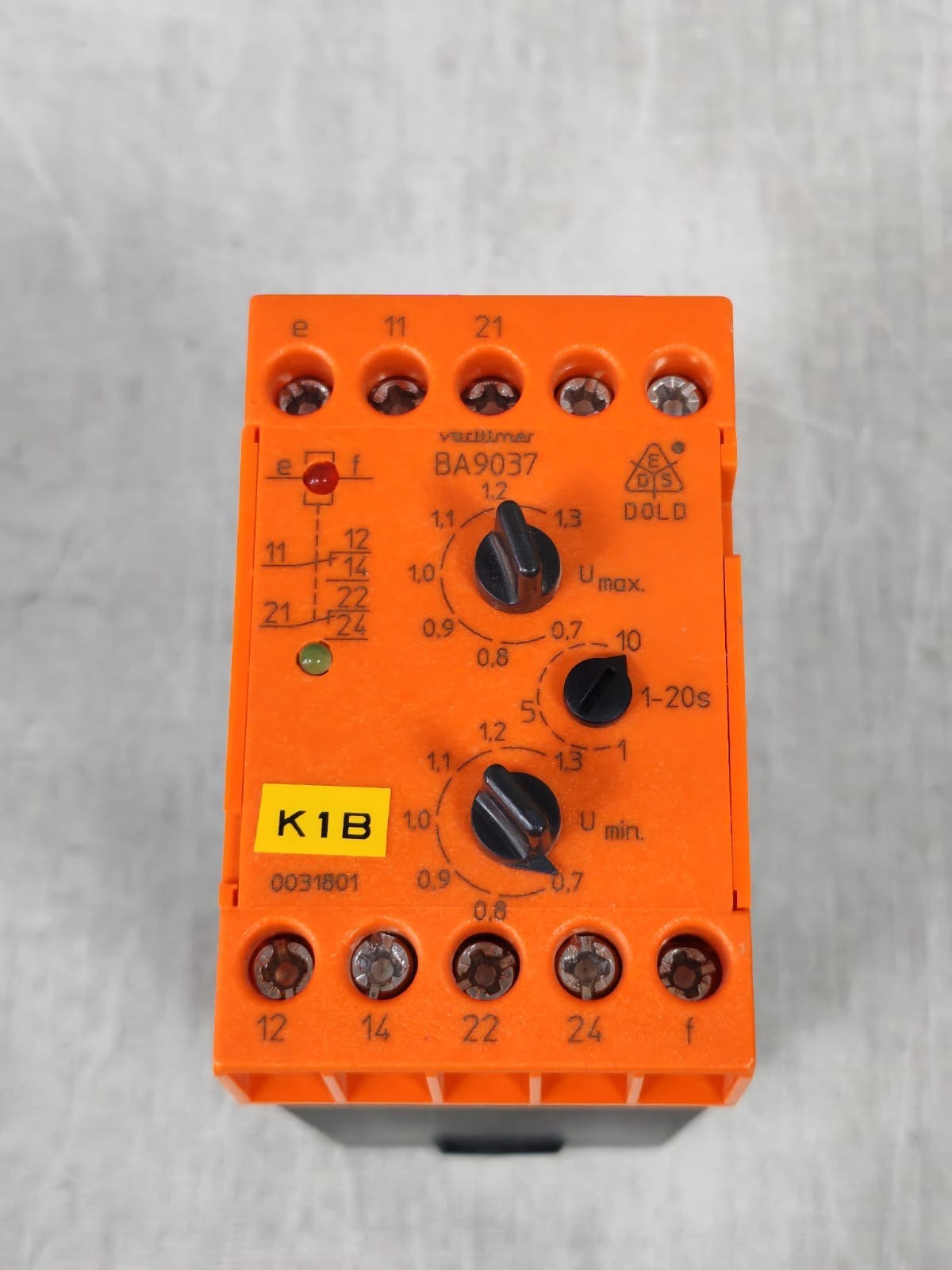 E.DOLD & SOHNE BA9037-12/011 E.DOLD & SOHNE BA9037-12/011 RELAY AC 127V 3