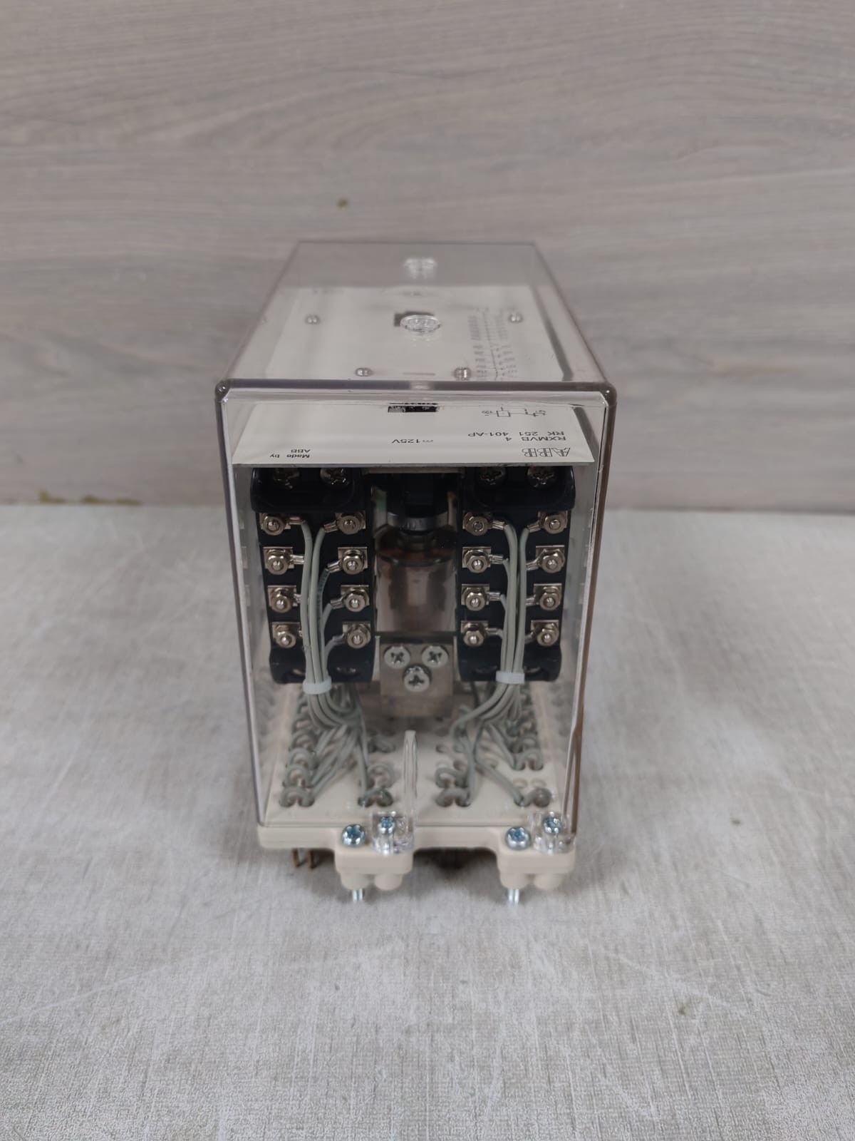 ABB RXMVB 4 RK 251 401-AP ABB RXMVB 4 RK 251 401-AP RELAY 125V 9