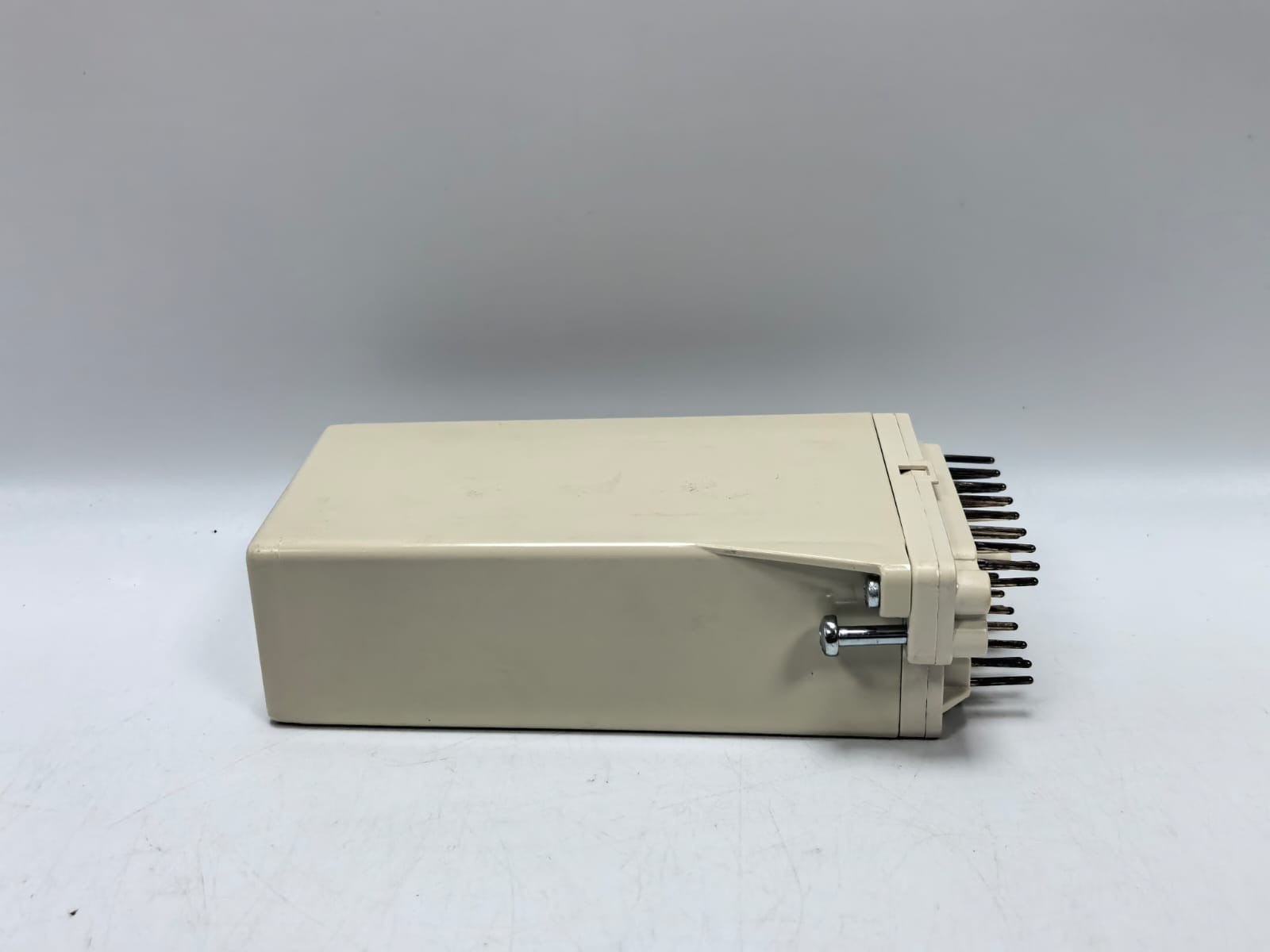 ABB RXMB-1 1MRK000803-AH ABB RXMB-1 1MRK000803-AH AUXILIARY RELAY 48V 7