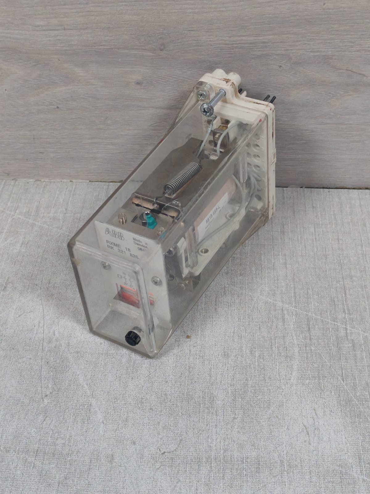 ABB RK-221-852 ABB RXME 18 RK 221 852-AN AUXILIARY RELAY 110-125V 5