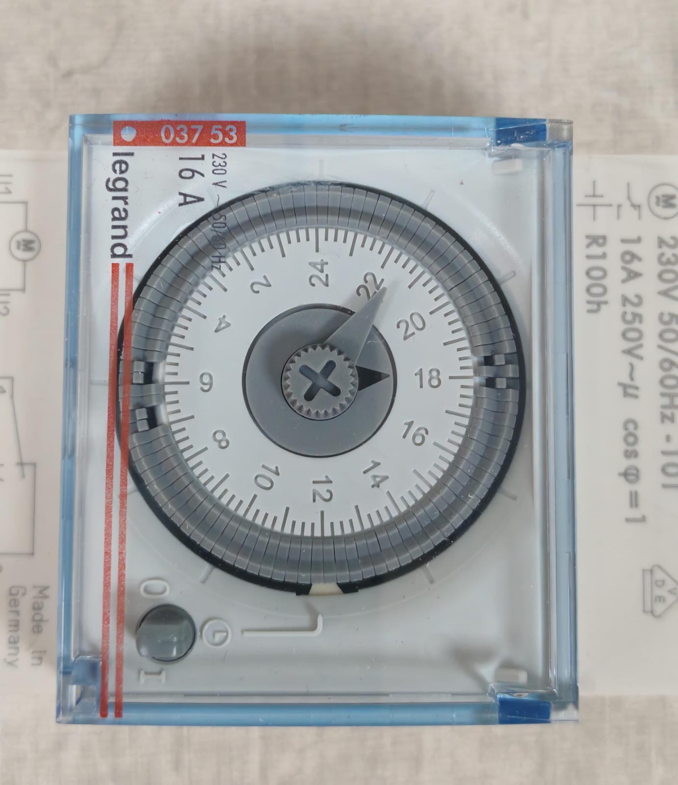 Legrand QT31 LEGRAND 03753 MICROREX QT31 TIME SWITCH 230V 3