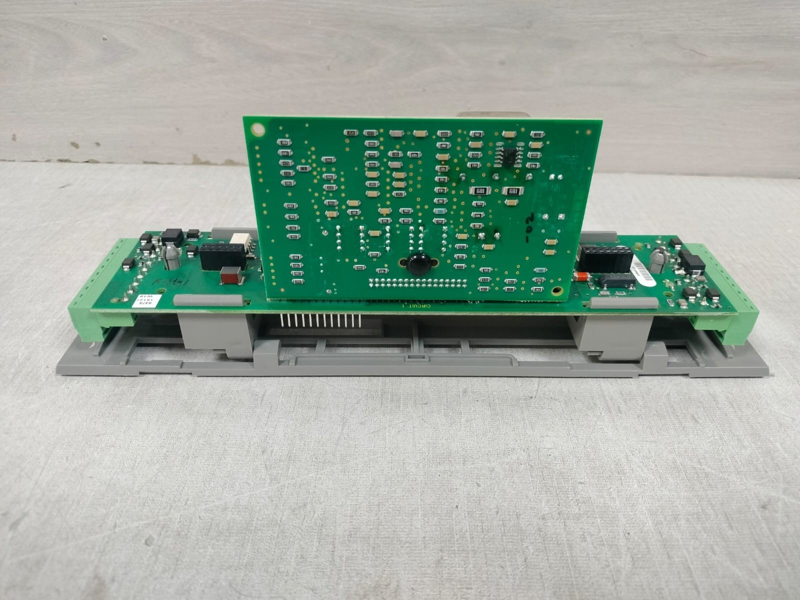 EDWARDS EST 3-SSDC1 EDWARDS EST 3-SSDC1 SINGLE SIGNATURE DRIVER CONTROLLER BOARD 8