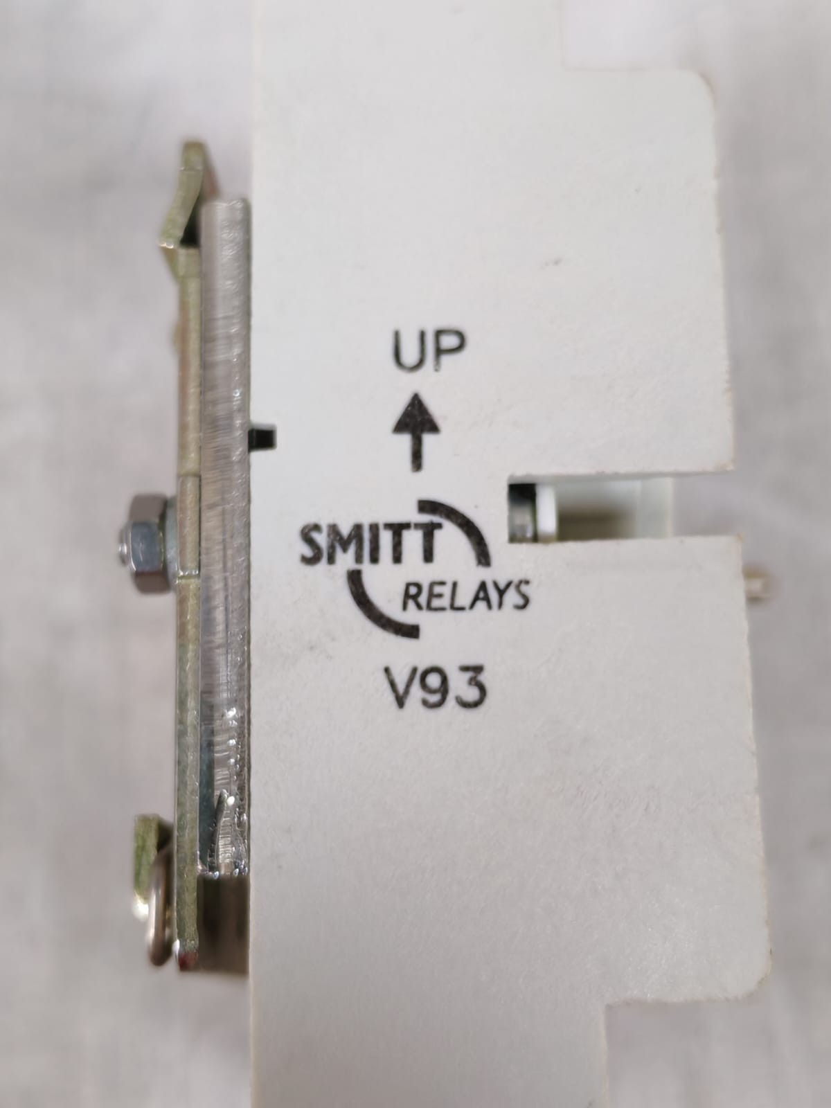 Mors Smitt V93 SMITT V93 RELAY SOCKET (WHITE) 6