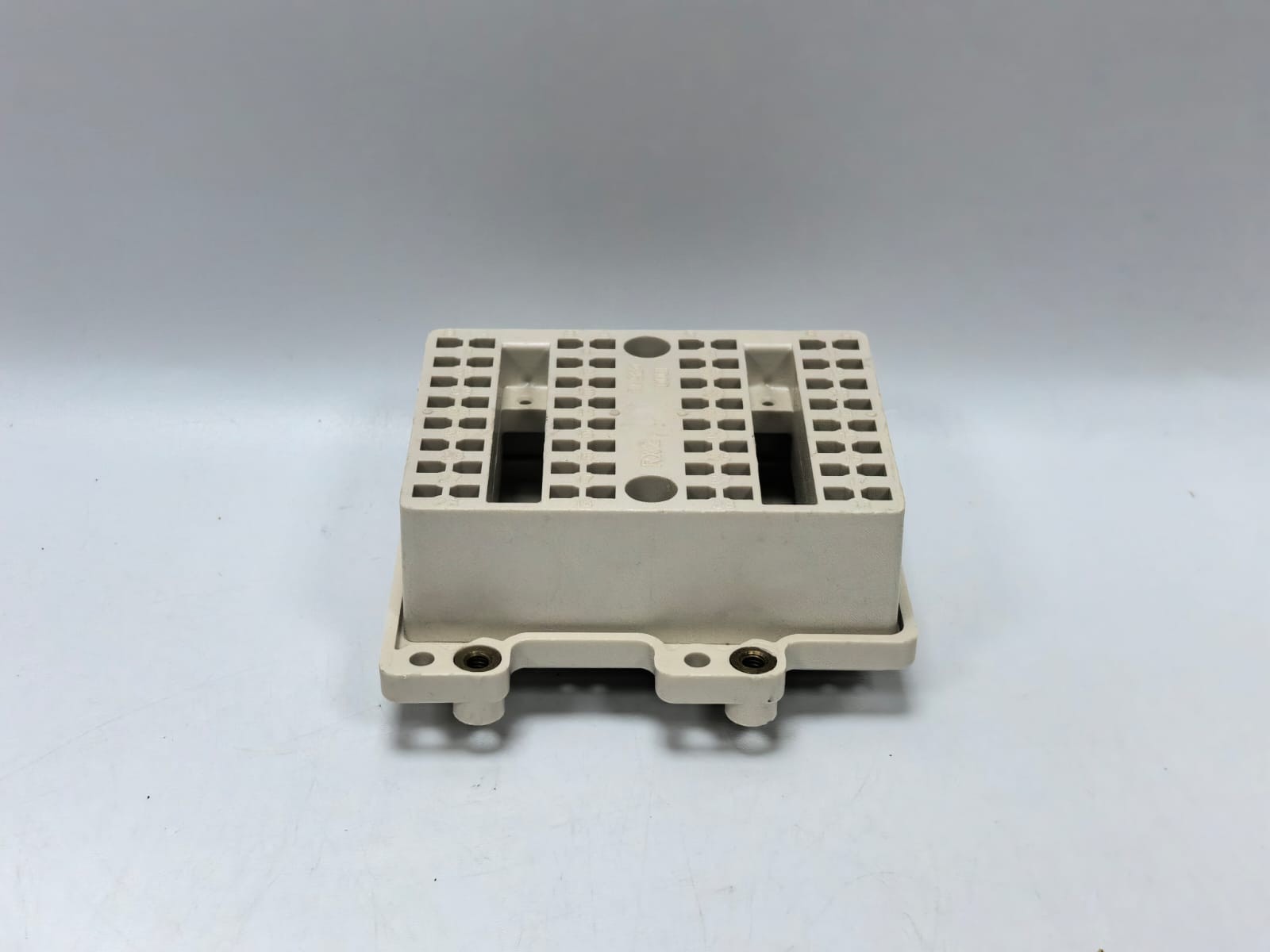 ASEA RK-924-0001 ASEA RX2 RK 924 0001 TERMINAL BASE SOCKET 3