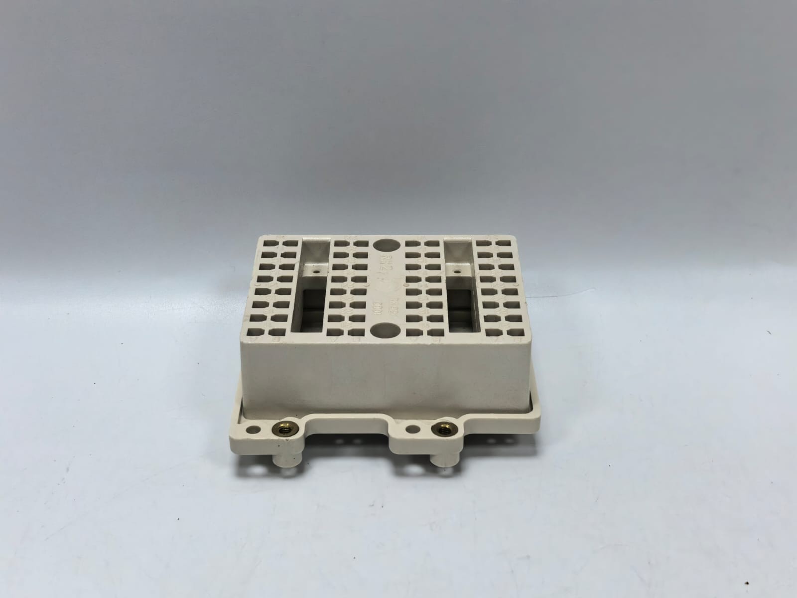 ASEA RK-924-0001 ASEA RX2 RK 924 0001 TERMINAL BASE SOCKET 4