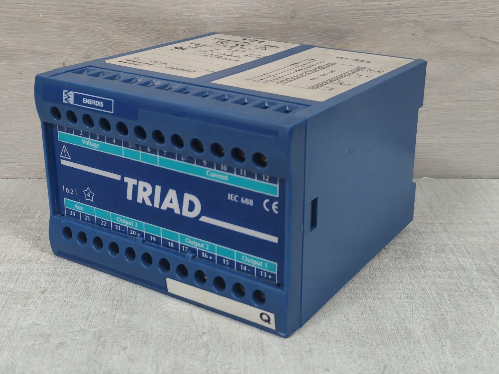 Triad TD015 ENERDIS TRIAD TD015 T21 TRANSDUCER 125VDC 3