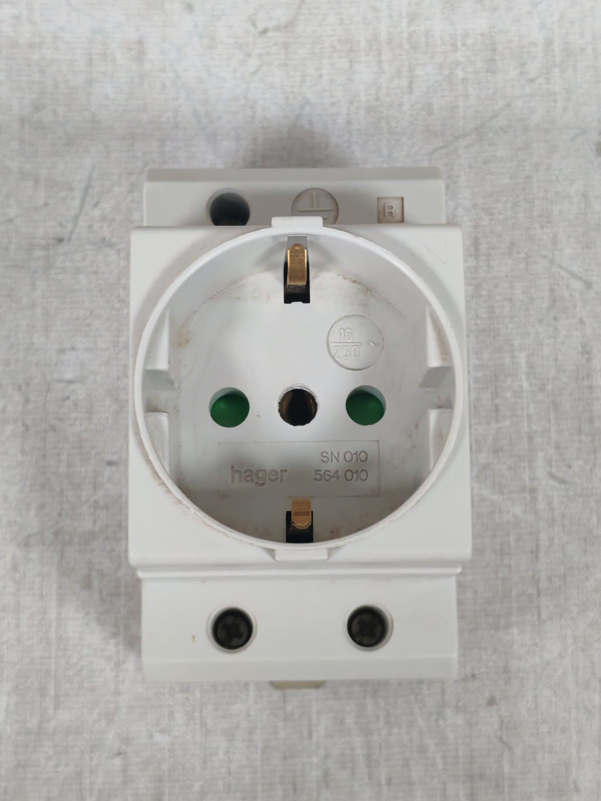 Hager HAGER-564010 HAGER 564010 SOCKET 7