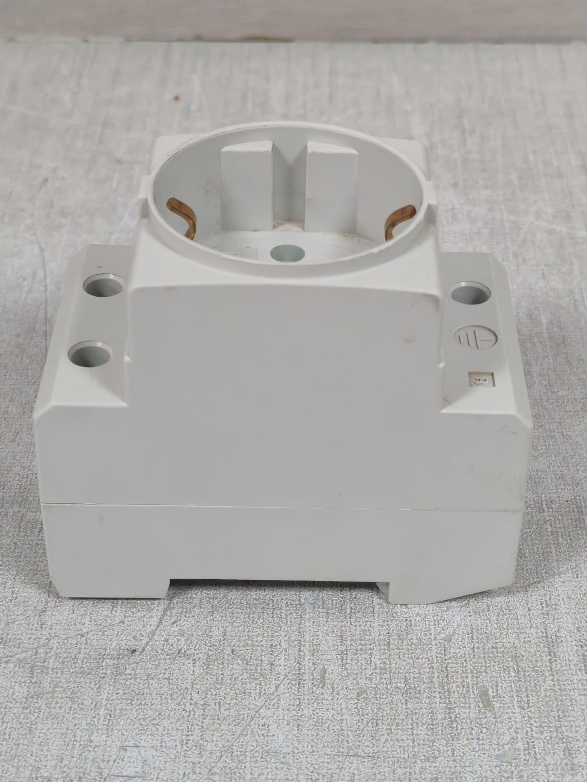 Hager HAGER-564010 HAGER 564010 SOCKET 8