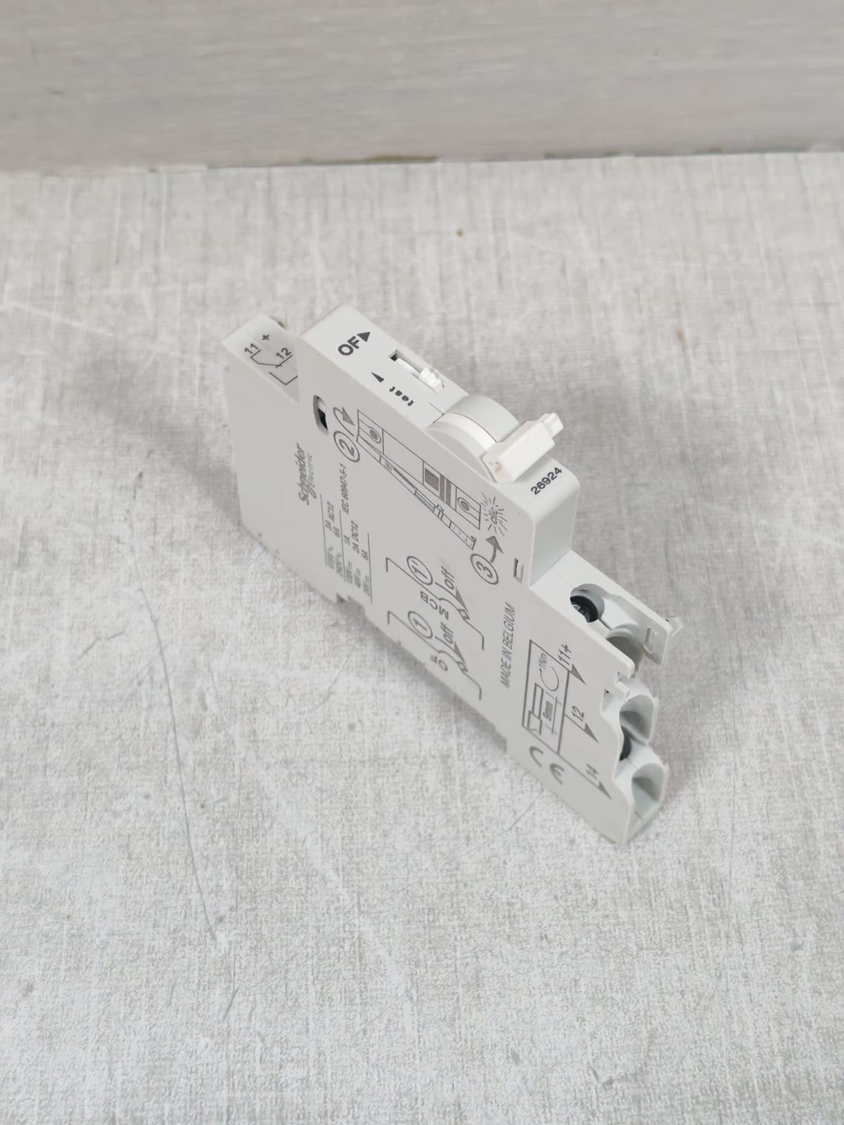 Schneider Electric 26924 SCHNEIDER ELECTRIC 26924 ON-OFF AUXILIARY SWITCH 3