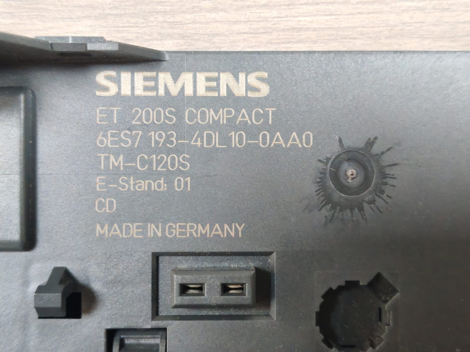 Siemens 6ES7 193-4DL10-0AA0 SIEMENS ET 200S COMPACT 6ES7 193-4DL10-0AA0 TM-C120S E-STAND 01 TERMINAL MODULE 5