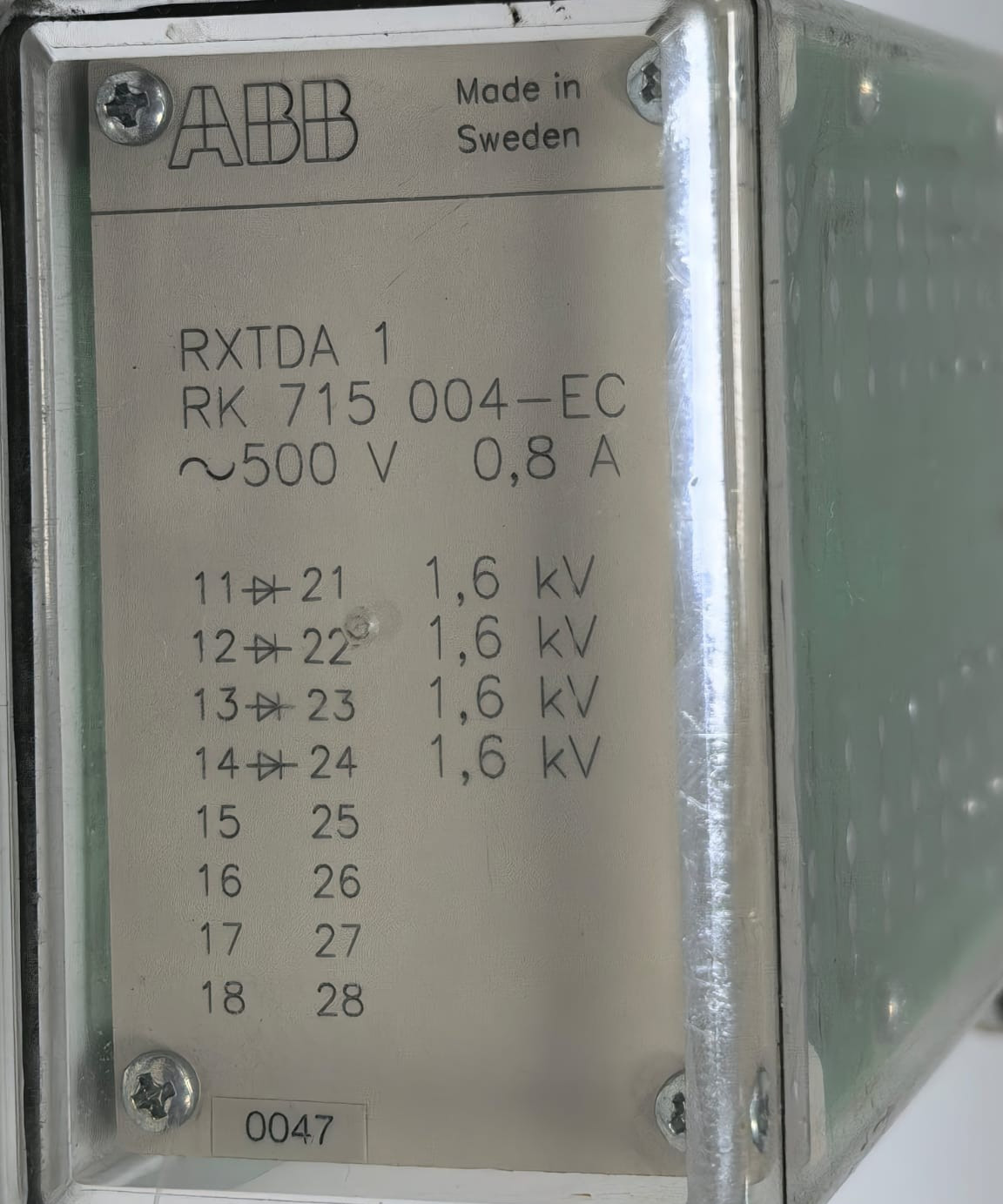 ABB RXTDA 1 RK 715 004-EC ABB RXTDA 1 RK 715 004-EC COMBIFLEX DIODE RELAY 3