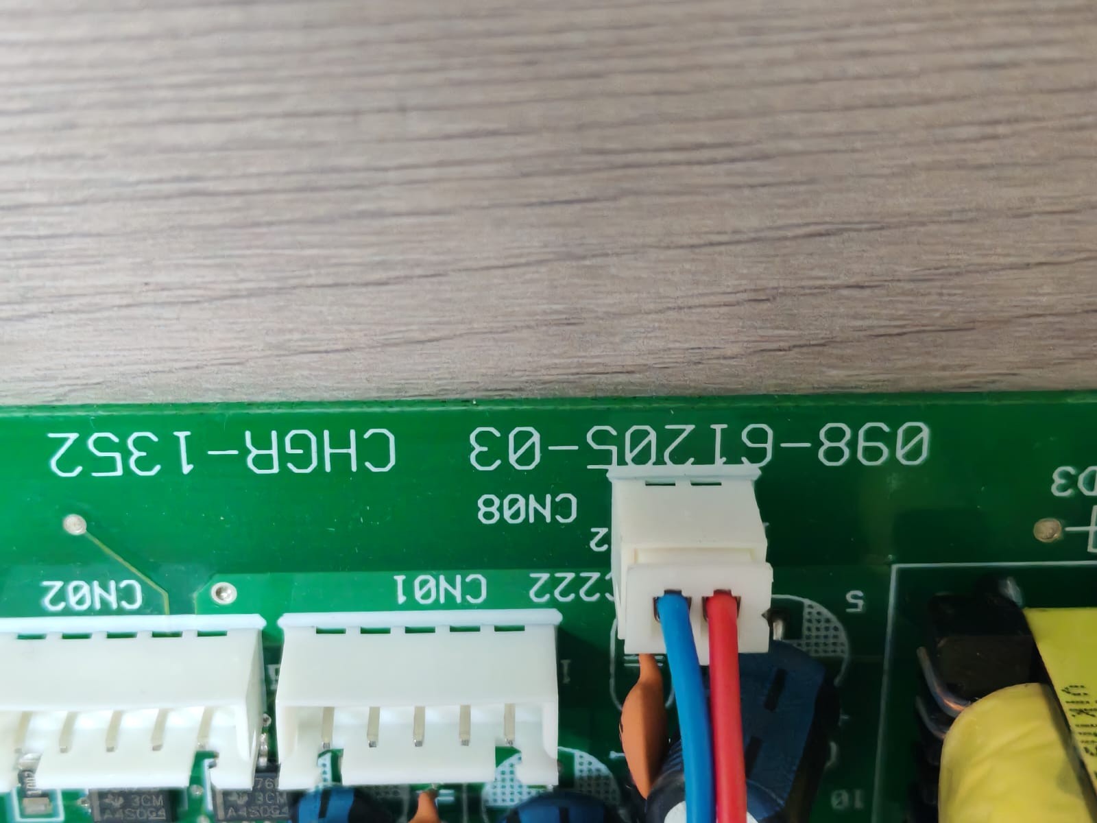 098-61205-03 098-61205-03 / 6205-03P-546 CHARGER CIRCUIT BOARD 3