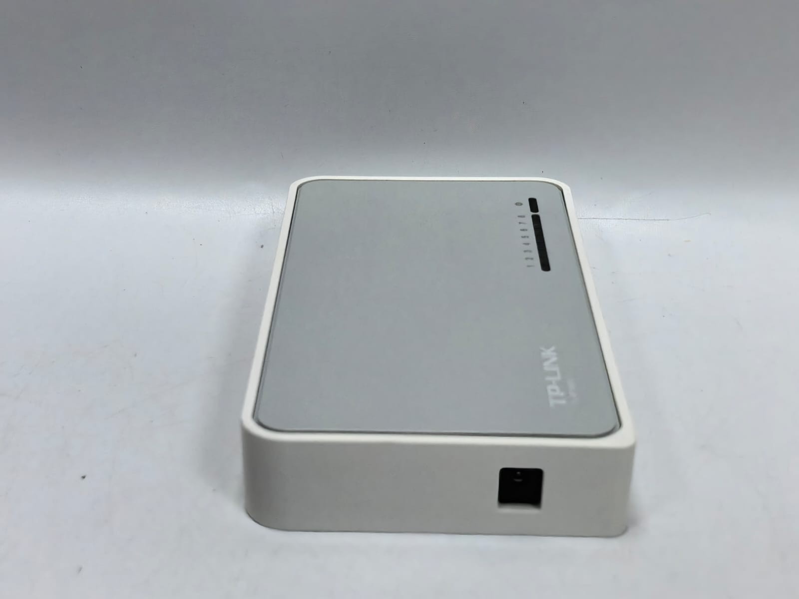TP-LINK PORT-10 TP-LINK TL-SF1008D 8-PORT 10/100 MBPS DESKTOP SWITCH 6