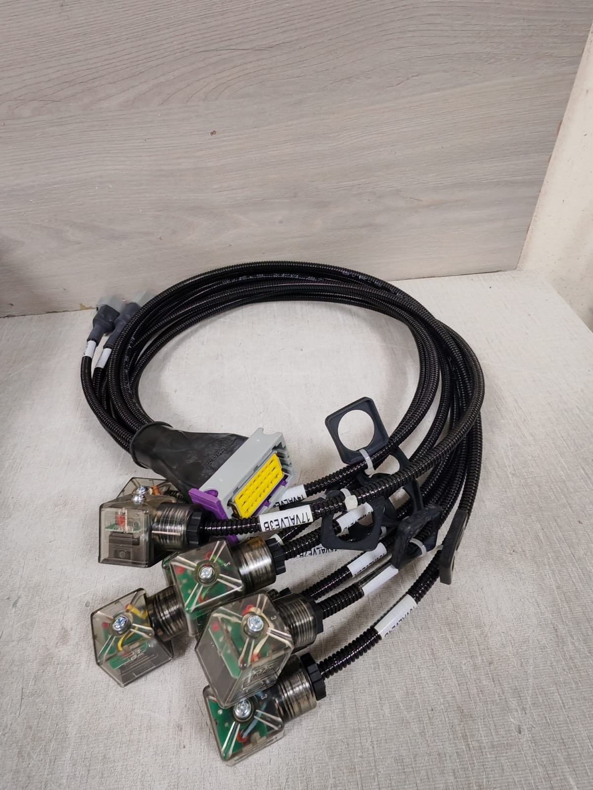 FIMAP 224137 FIMAP GRUPPO LEVELING CS1 224137 WITH VALVE HARNESS 4