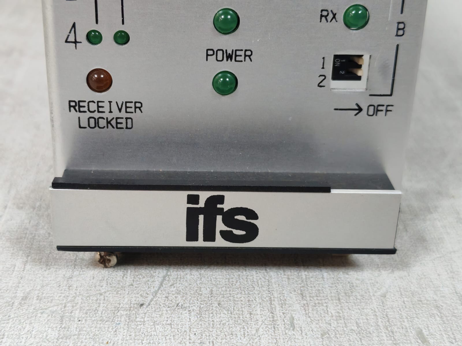GE VR7420-2DRDT GE IFS VR7420-2DRDT 4 CH DIGITAL VIDEO RECIEVER + 2 CH DATA TRANSCEIVER 3