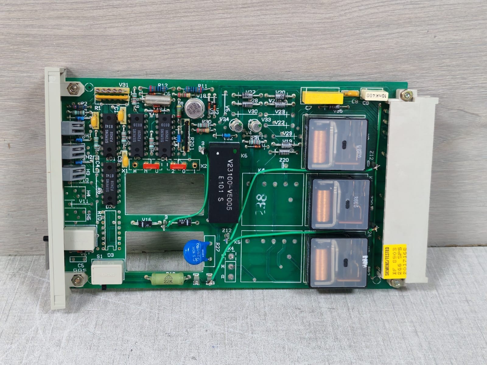 Siemens 7TS1702-2/FH SIEMENS 7TS1702-2/FH MODULE CARD BOARD 6