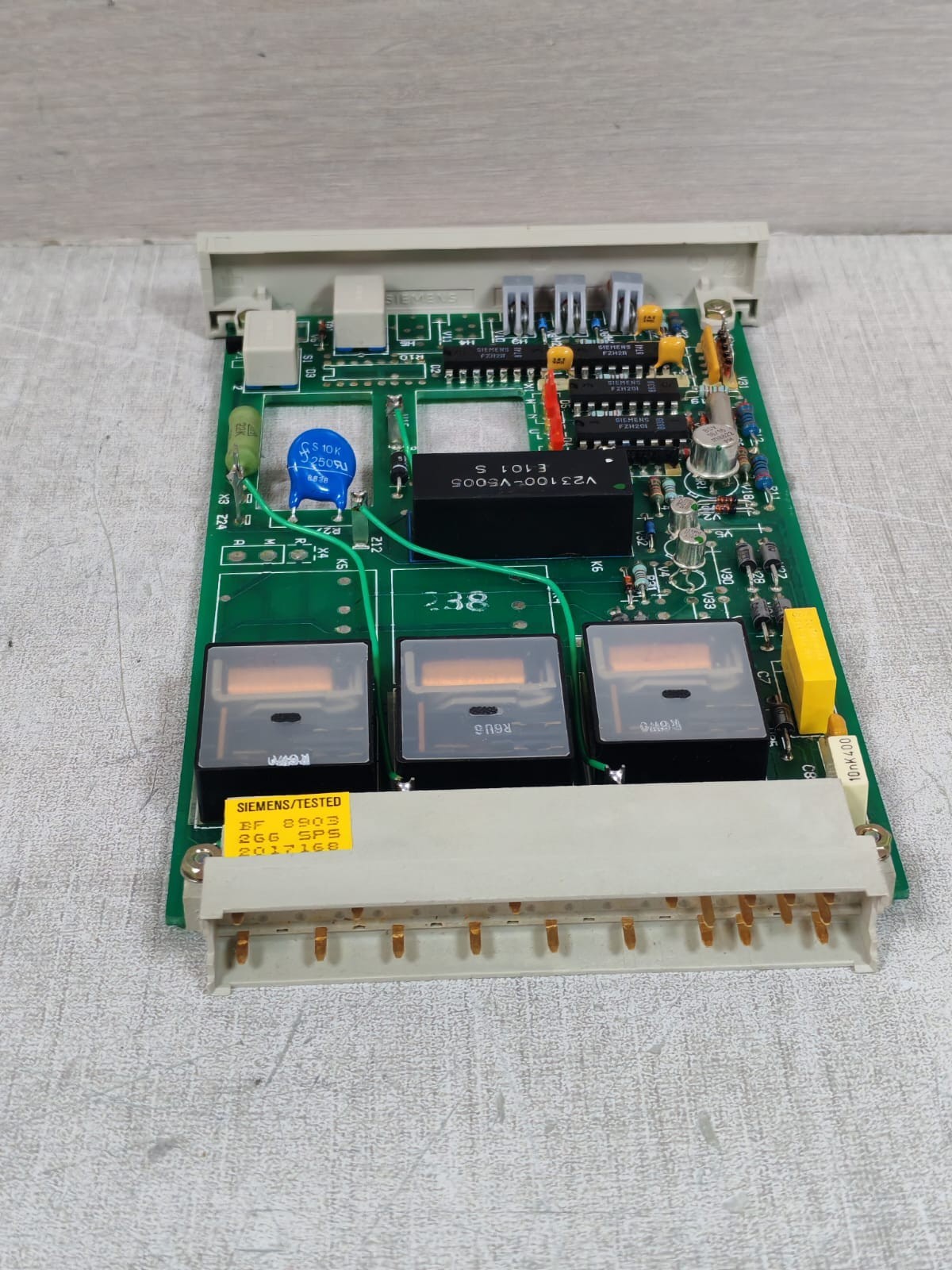 Siemens 7TS1702-2/FH SIEMENS 7TS1702-2/FH MODULE CARD BOARD 10