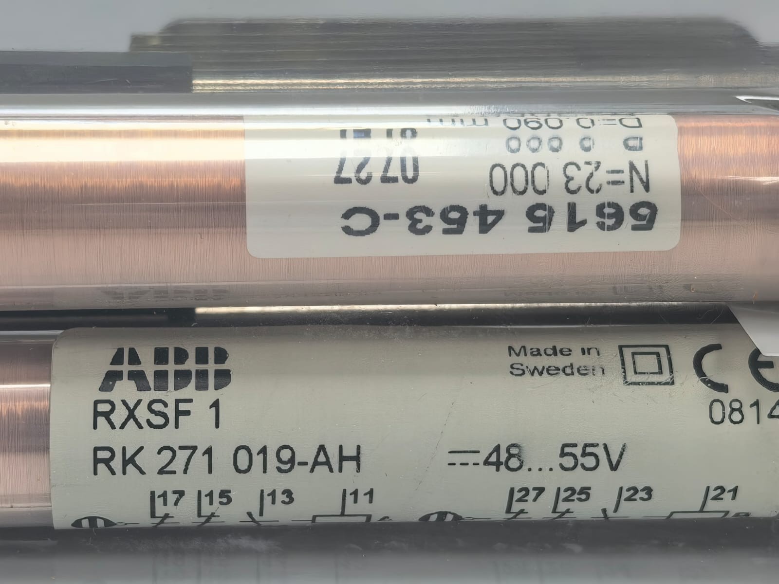 ABB RXSF 1 RK 271 019-AH ABB RXSF 1 RK 271 019-AH COMBIFLEX SIGNAL FLAG RELAY 4