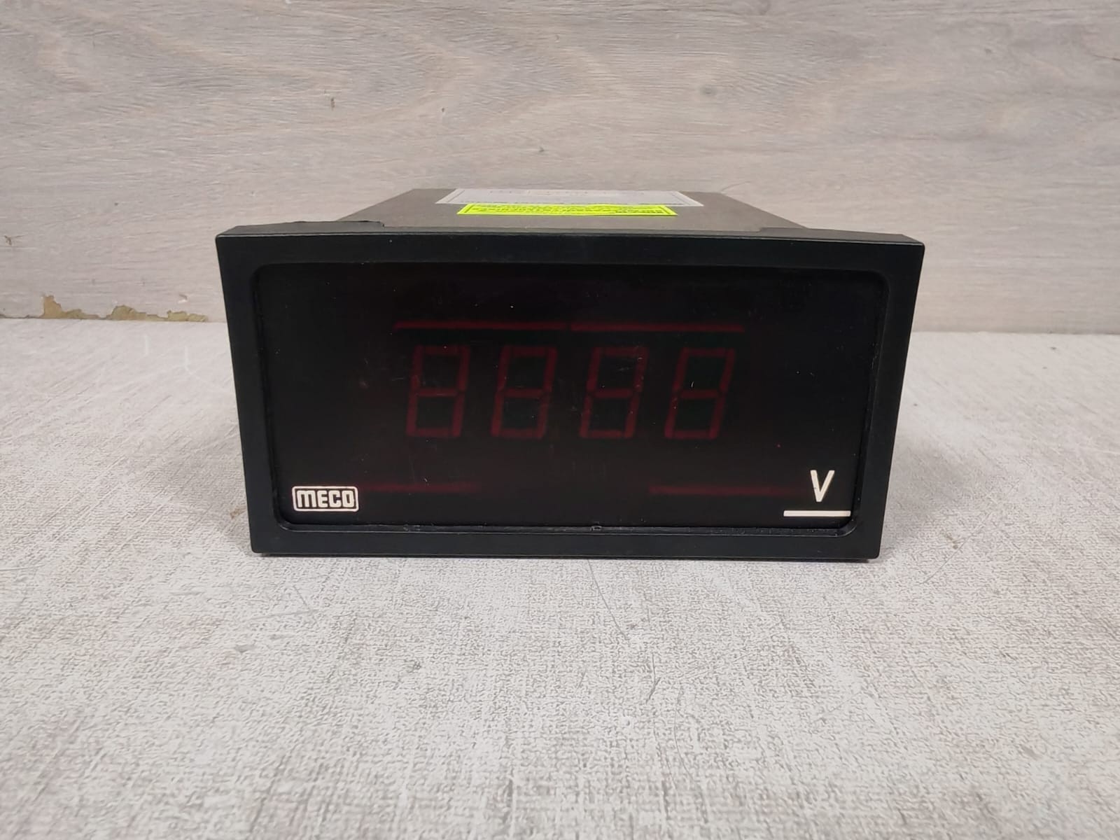 MECO SMP35 MECO SMP35 DIGITAL PANEL METER 230VAC 6