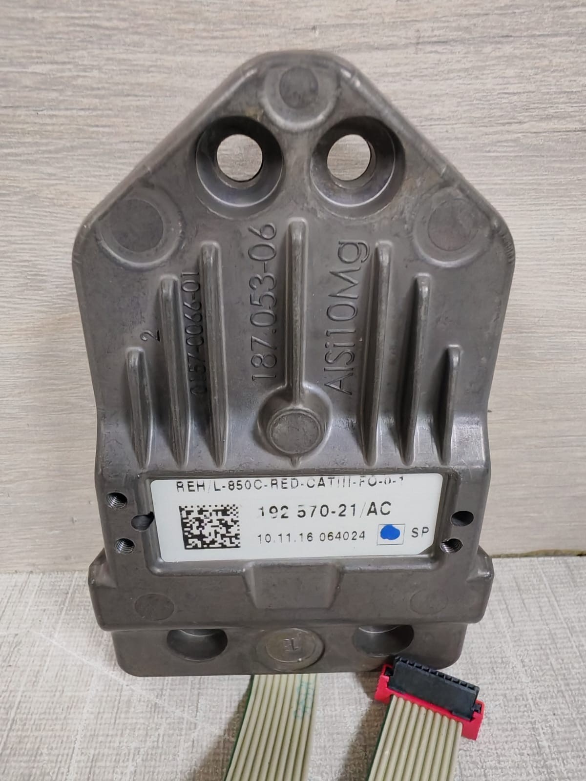 UNKNOWN REH/L-850C-RED-CATIII-FO-0-1 REH/L-850C-RED-CATIII-FO-0-1 RUNWAY EDGE LIGHT 192 570-21/AC 4
