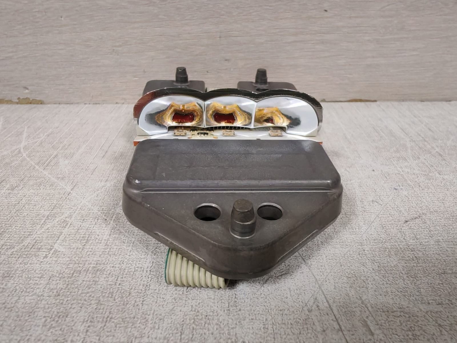 UNKNOWN REH/L-850C-RED-CATIII-FO-0-1 REH/L-850C-RED-CATIII-FO-0-1 RUNWAY EDGE LIGHT 192 570-21/AC 6