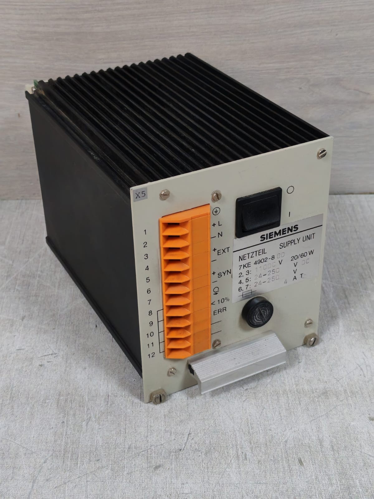 Siemens 7KE4902-8BD SIEMENS 7KE4902-8BD 110DCV POWER SUPPLY UNIT 4