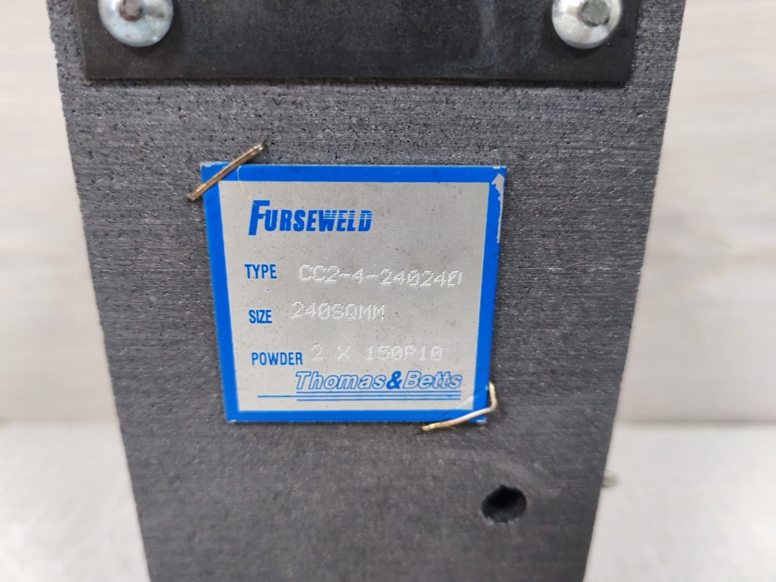 THOMAS & BETTS FURSEWELD CC2-4-240240 THOMAS & BETTS FURSEWELD CC2-4-240240 240SQMM CABLE 3