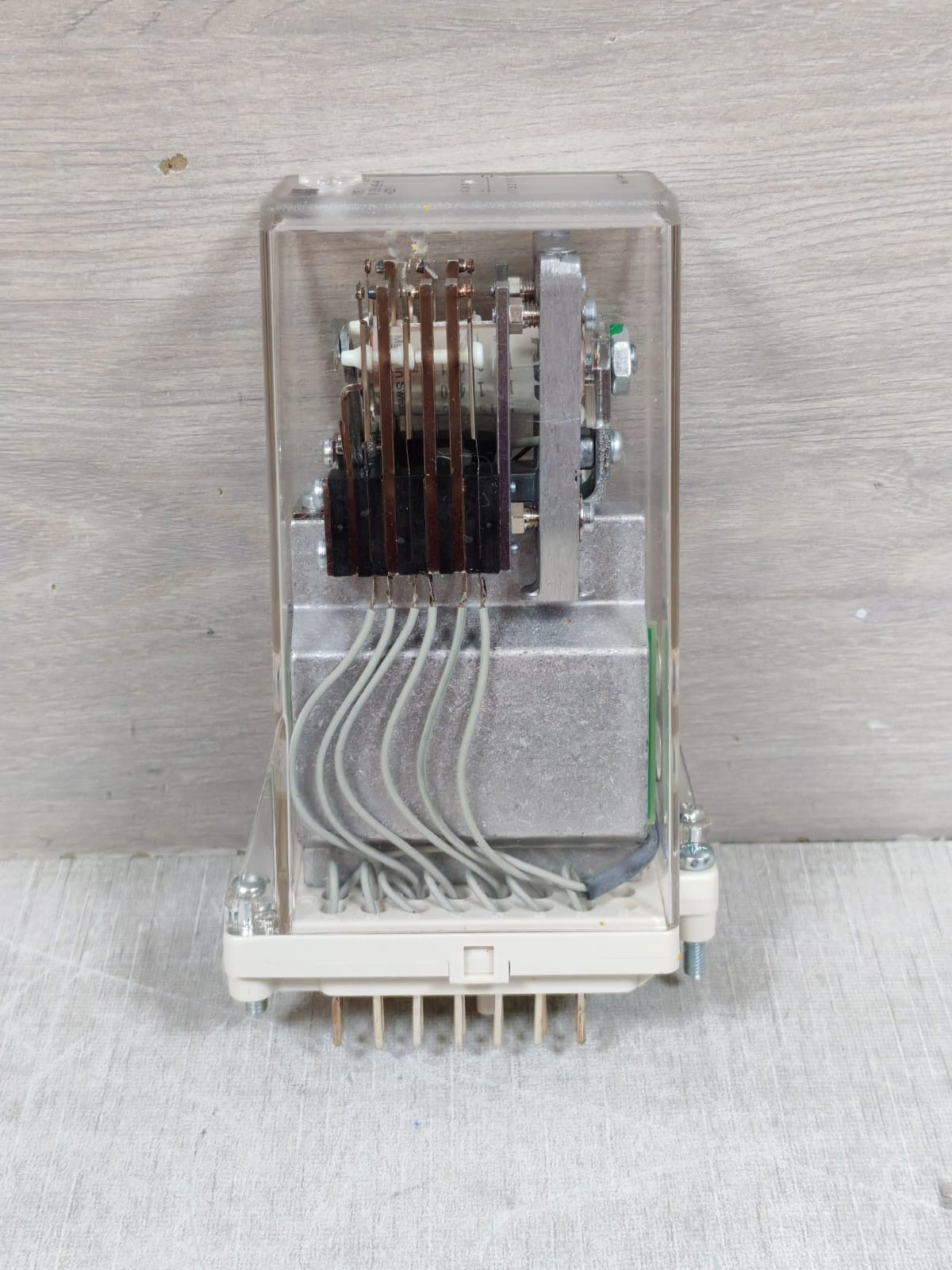 ABB RK-216-465 ABB RXMS 1 RK 216 465-AN RELAY 220V 8