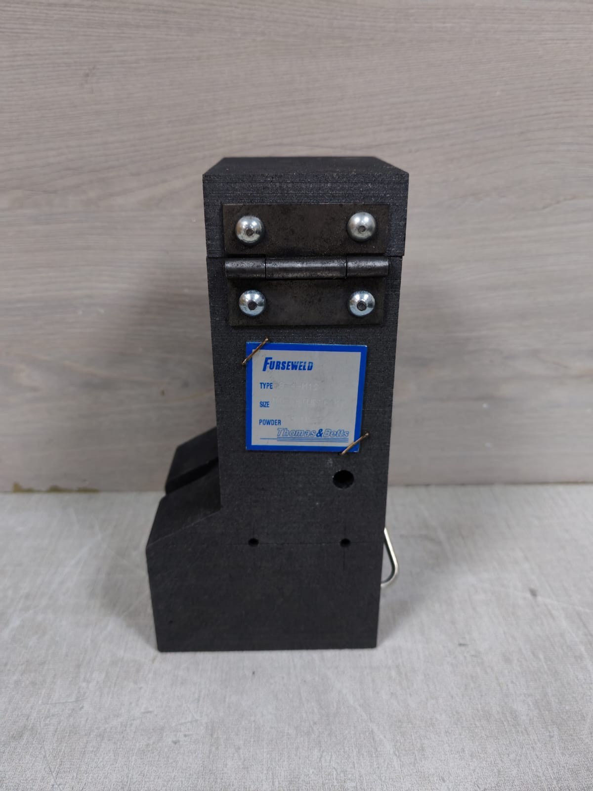 THOMAS R8-4-M12 THOMAS & BETTS FURSEWELD R8-4-M12 STUD TO RAIL 2