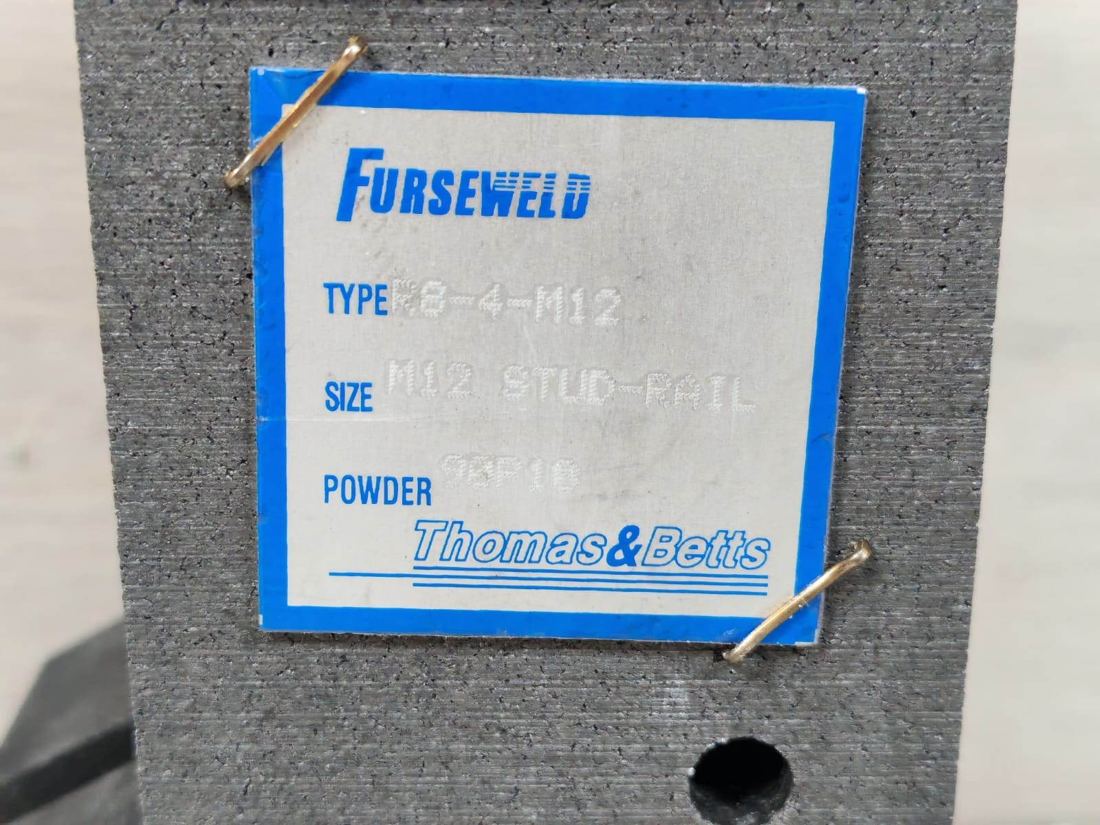 THOMAS R8-4-M12 THOMAS & BETTS FURSEWELD R8-4-M12 STUD TO RAIL 3