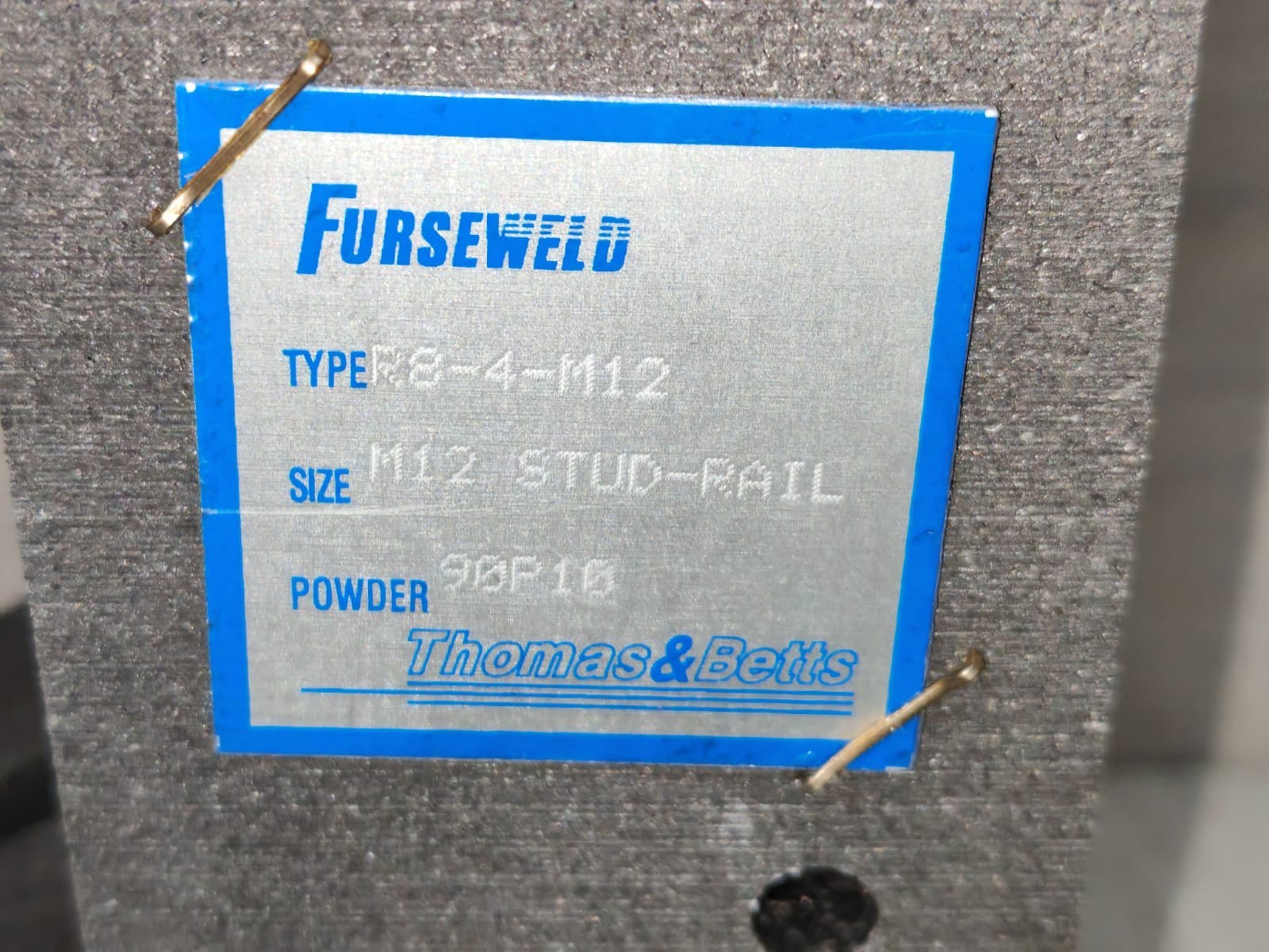 THOMAS R8-4-M12 THOMAS & BETTS FURSEWELD R8-4-M12 STUD TO RAIL 4