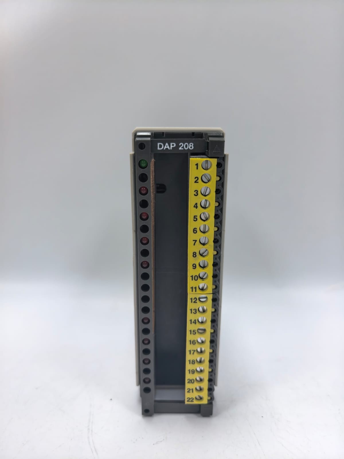 Schneider Electric BDAP-208 SCHNEIDER ELECTRIC TSX COMPACT AS-BDAP-208 DISCRETE OUTPUT,RELAY 8X24VDC/230VAC 2