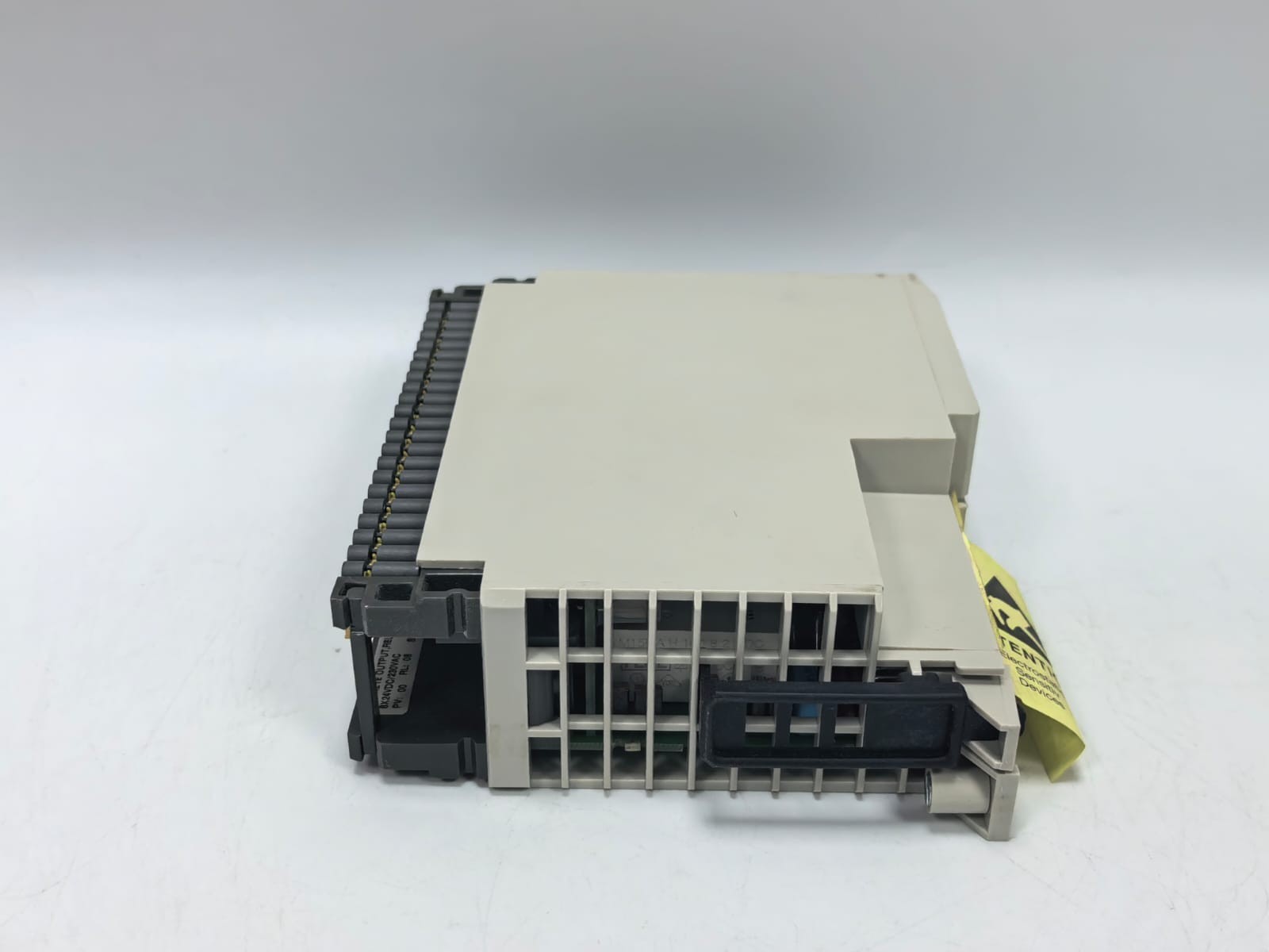 Schneider Electric BDAP-208 SCHNEIDER ELECTRIC TSX COMPACT AS-BDAP-208 DISCRETE OUTPUT,RELAY 8X24VDC/230VAC 6