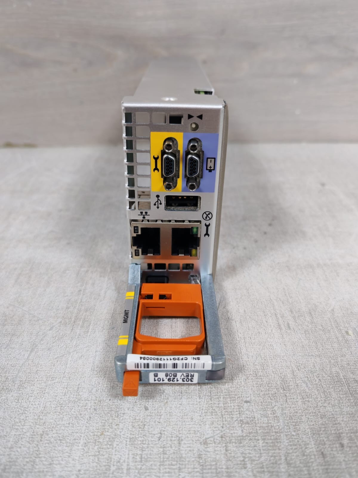 EMC EMC-303 EMC 303-129-101B REV.B08 / 042-007-840REV A01 MANAGEMENT MODULE 2