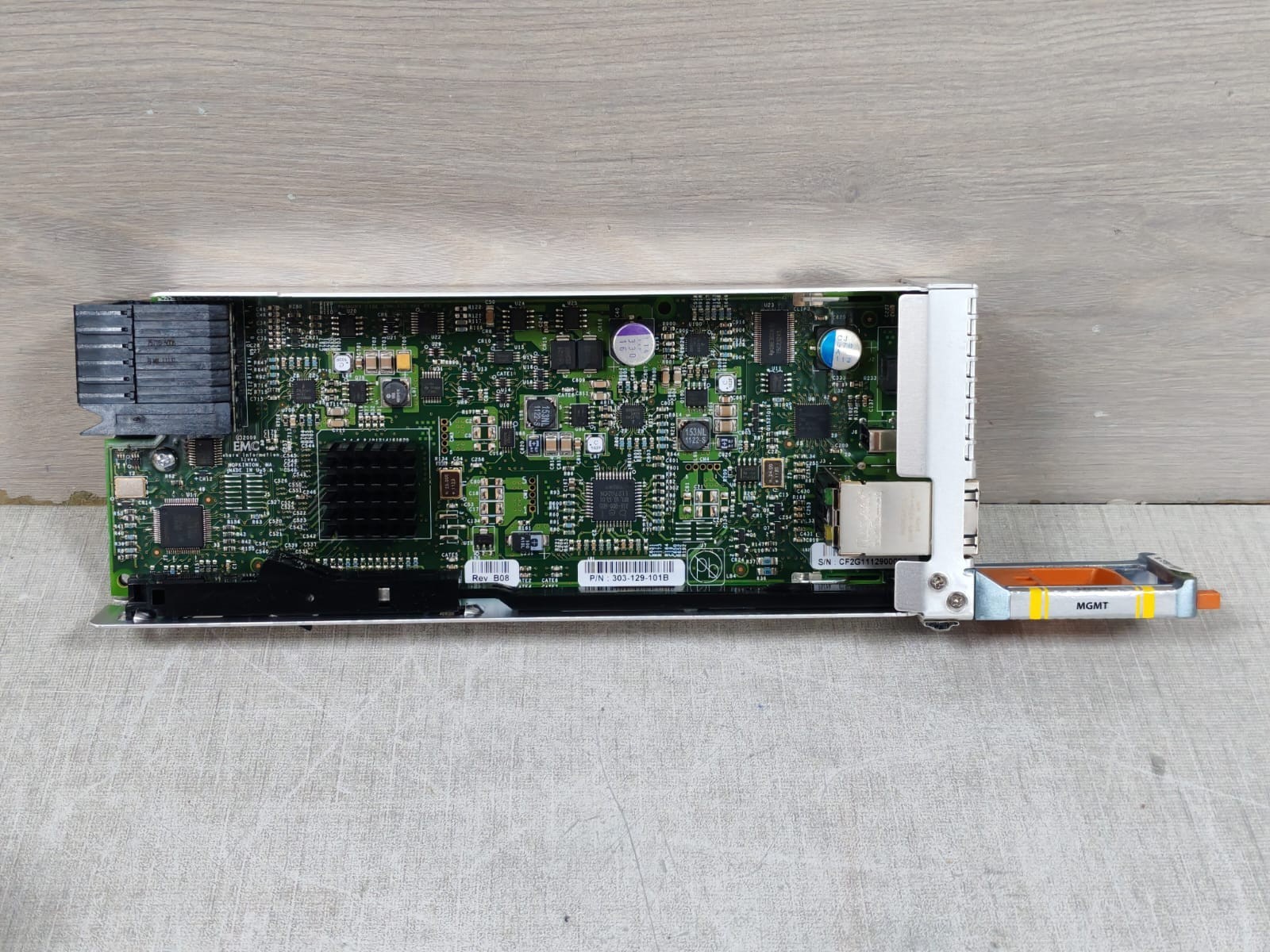 EMC EMC-303 EMC 303-129-101B REV.B08 / 042-007-840REV A01 MANAGEMENT MODULE 5